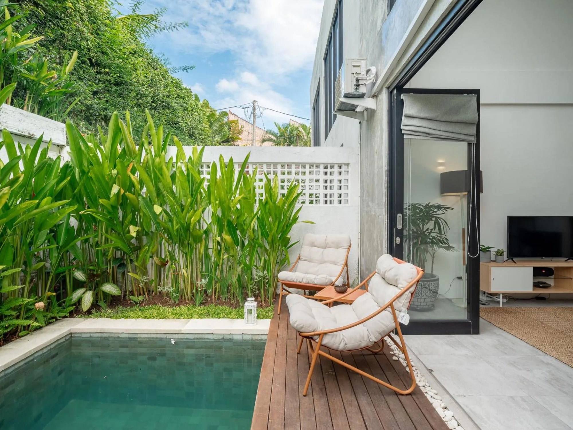 Garden view in Umalas Living Villa