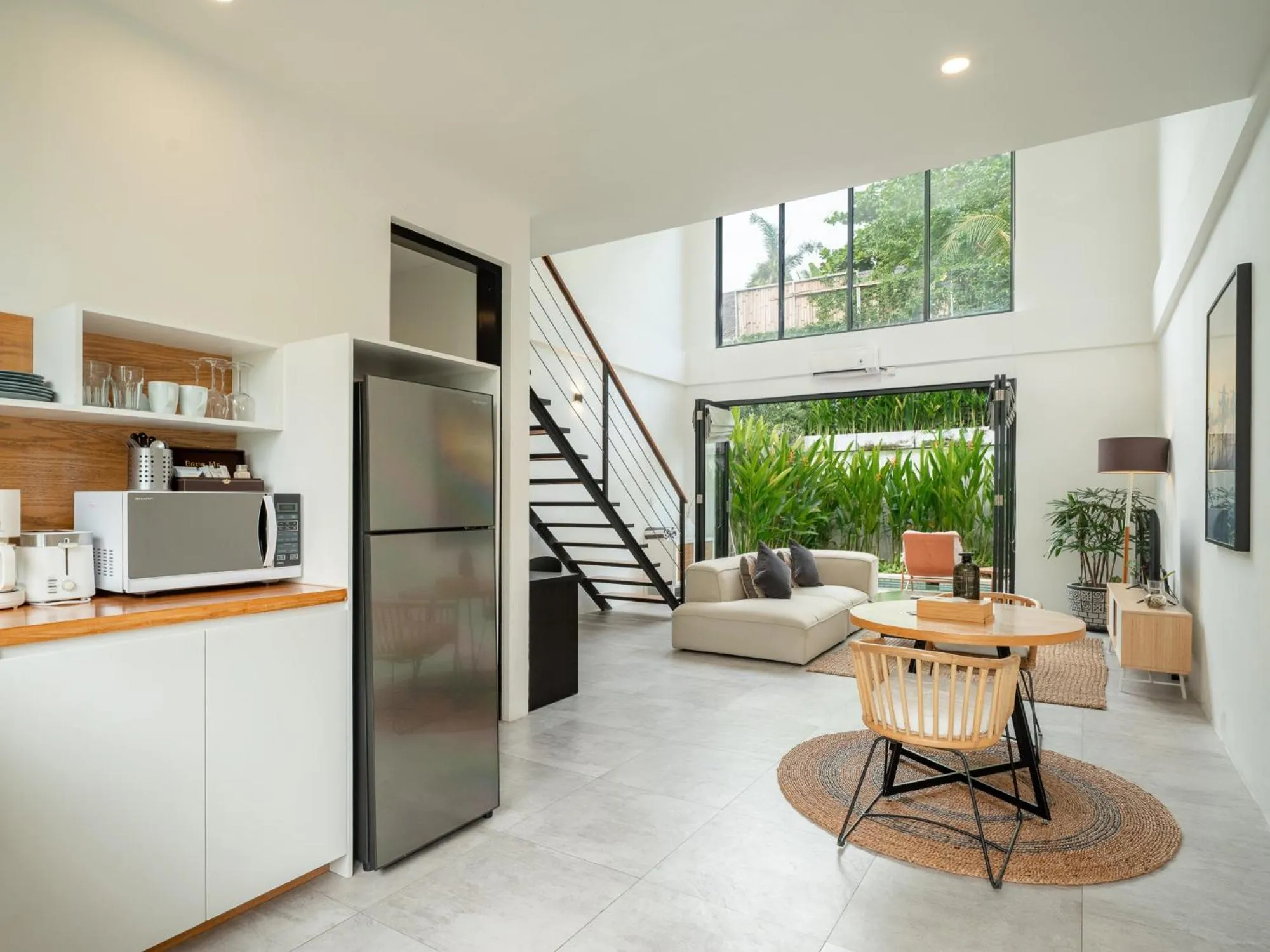 Kitchen or kitchenette in Umalas Living Villa