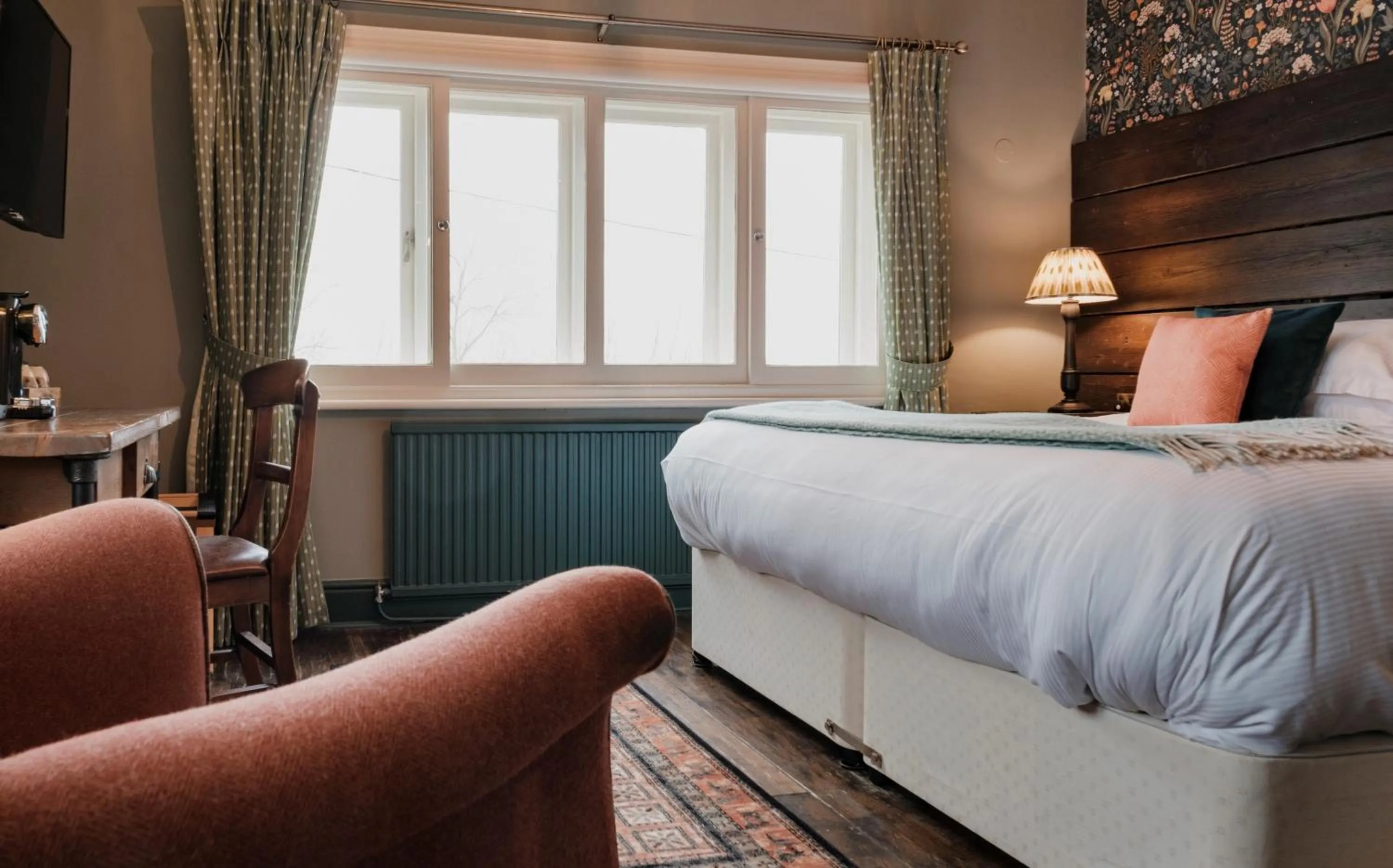 Photo of the whole room in Fisherman's Haunt Hotel