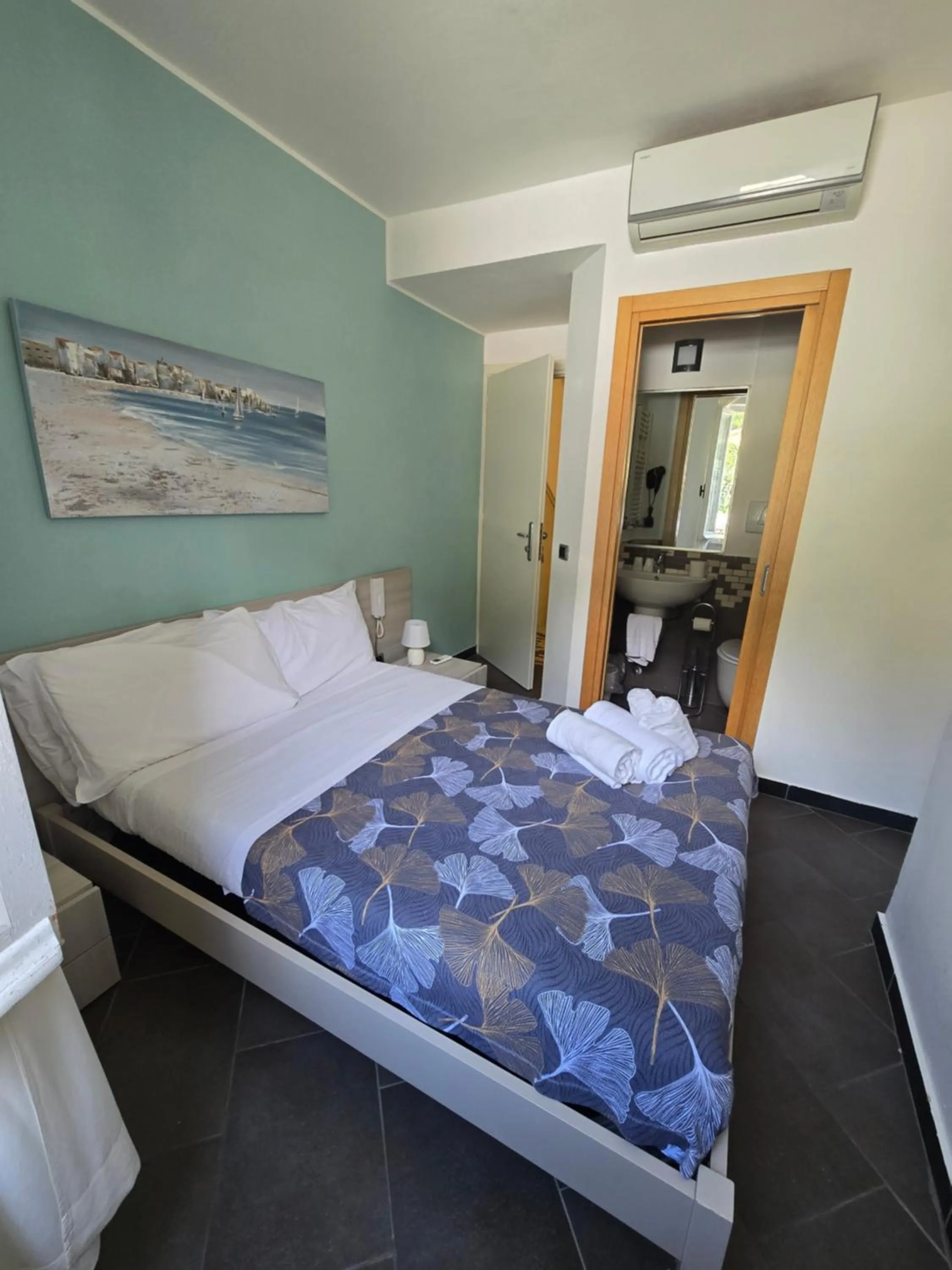 Bed in Pensione Sorriso