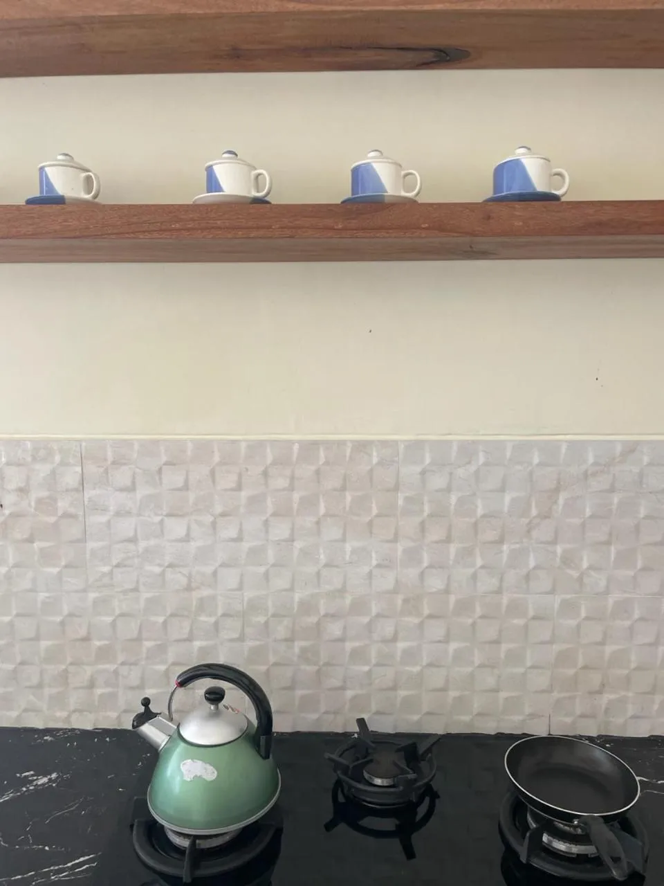 Kitchen or kitchenette in Sandz House