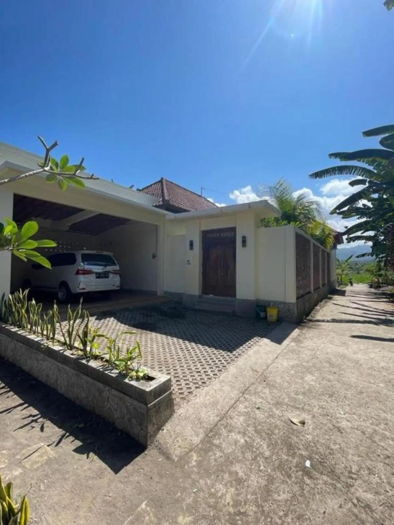 Property building in Sandz House