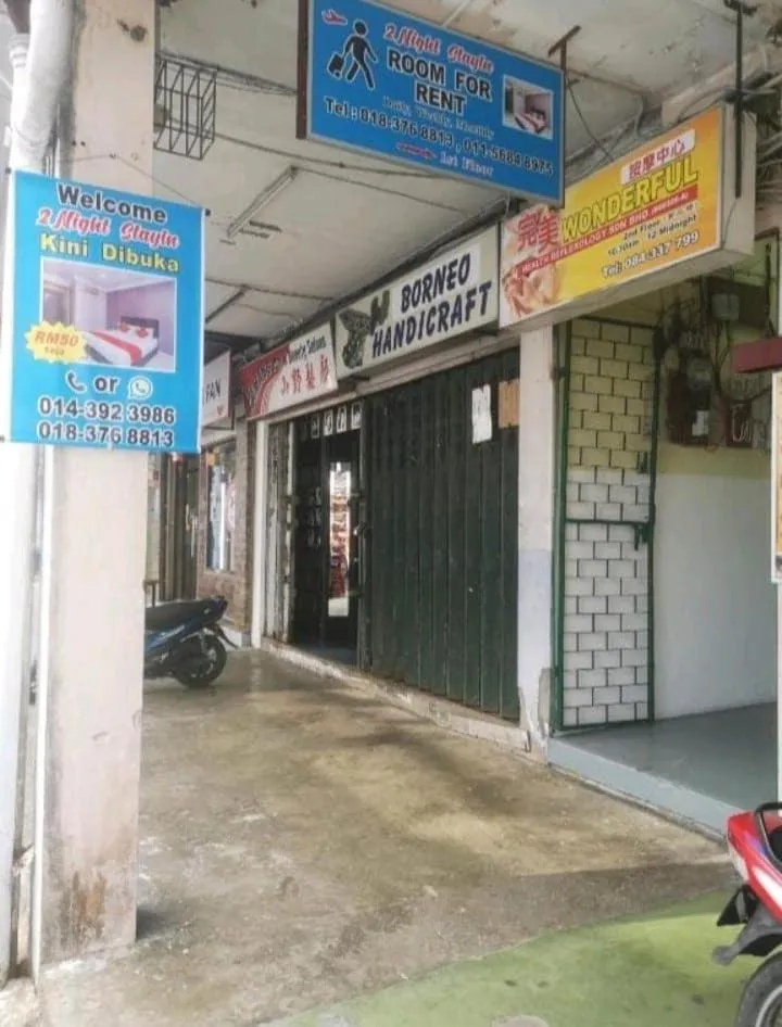 SPOT ON 90808 night Stayin2