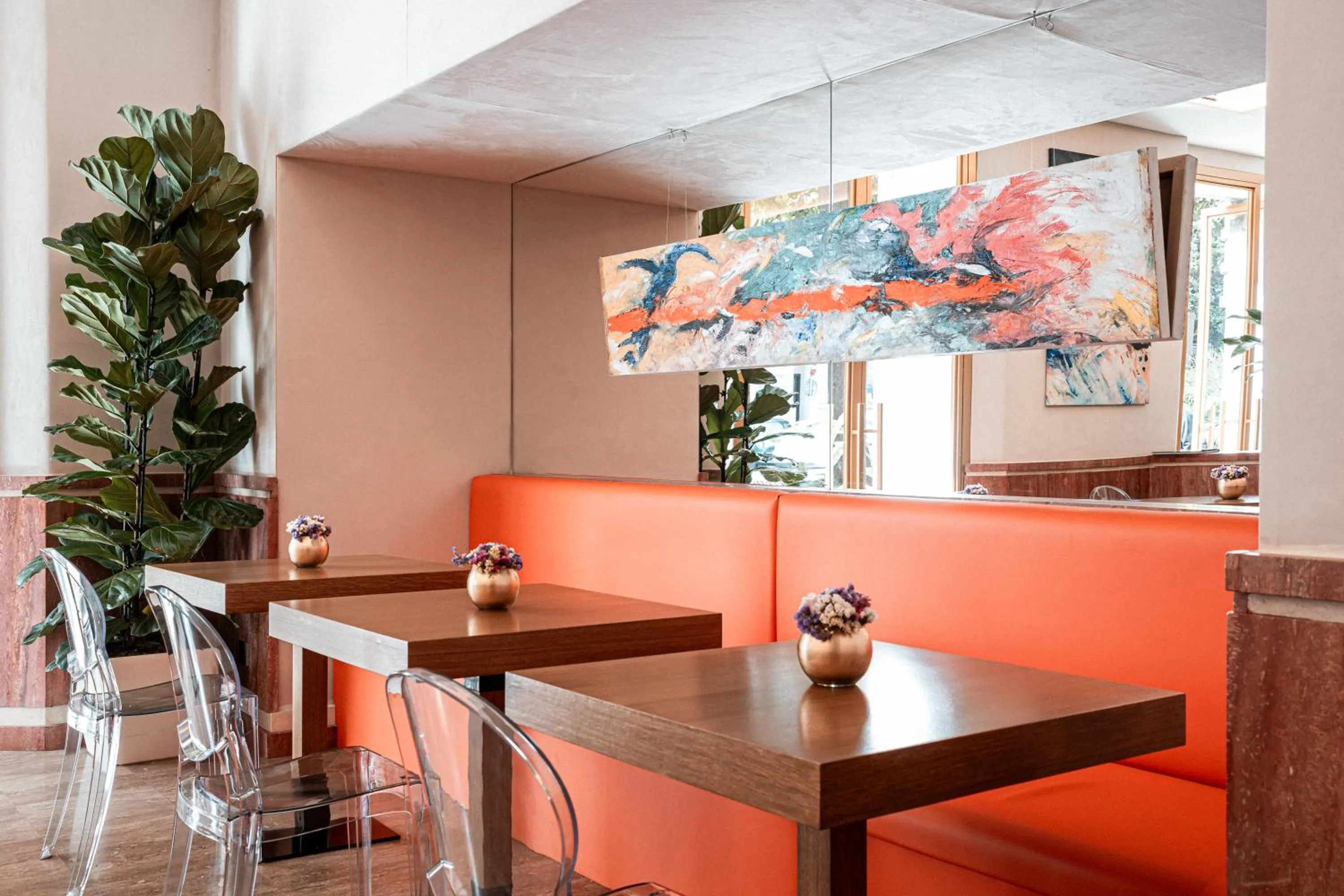 Restaurant/places to eat in Hotel Via Veneto