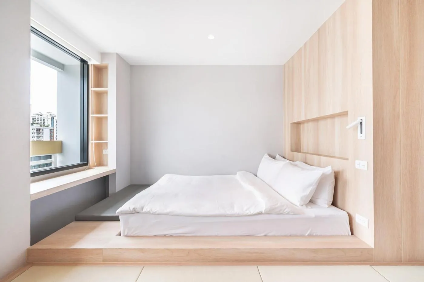 Bed in LiveZen Bangkok Sukhumvit