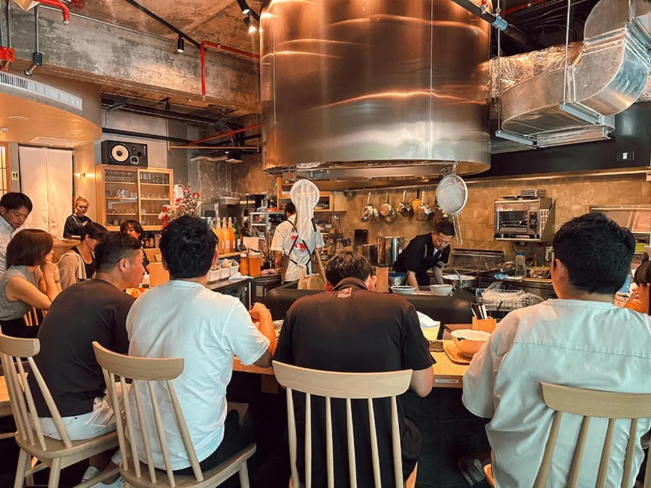 Restaurant/places to eat in LiveZen Bangkok Sukhumvit