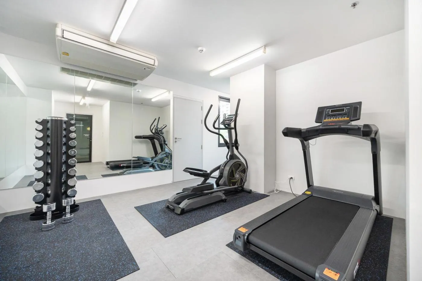 Fitness centre/facilities in LiveZen Bangkok Sukhumvit