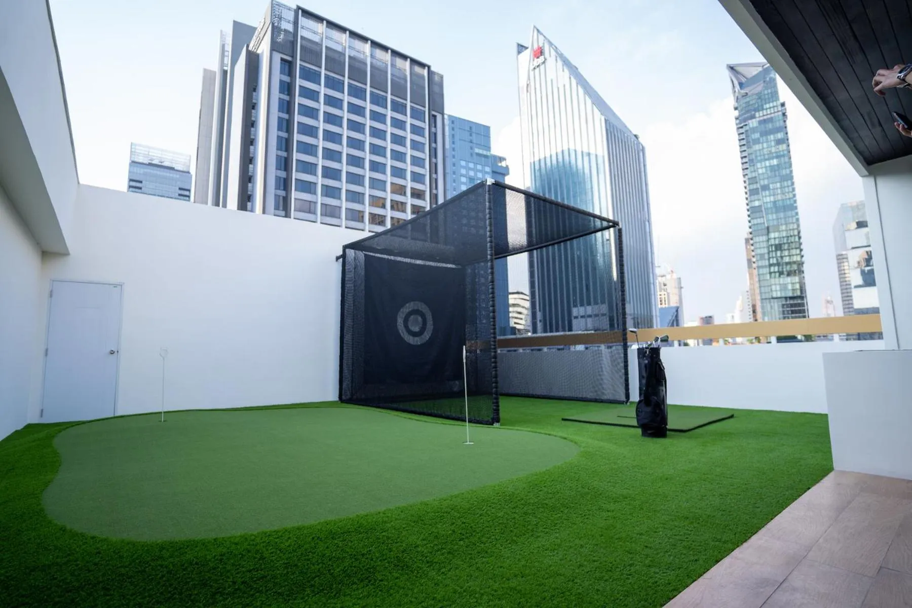 Minigolf in LiveZen Bangkok Sukhumvit