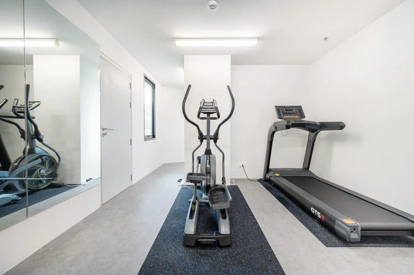 Fitness centre/facilities in LiveZen Bangkok Sukhumvit