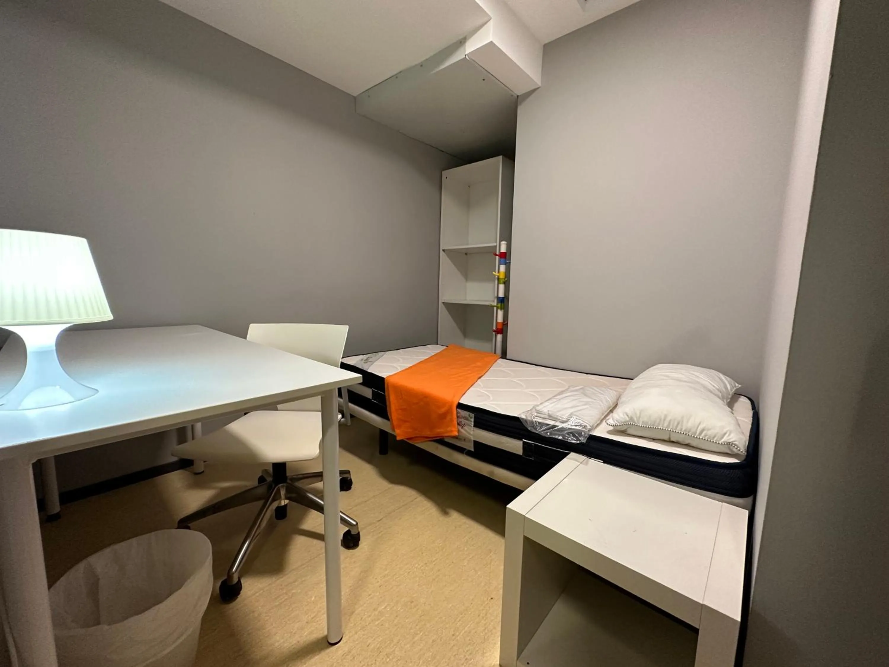 Single Room with Shared Bathroom in Vigo Beds & Rooms