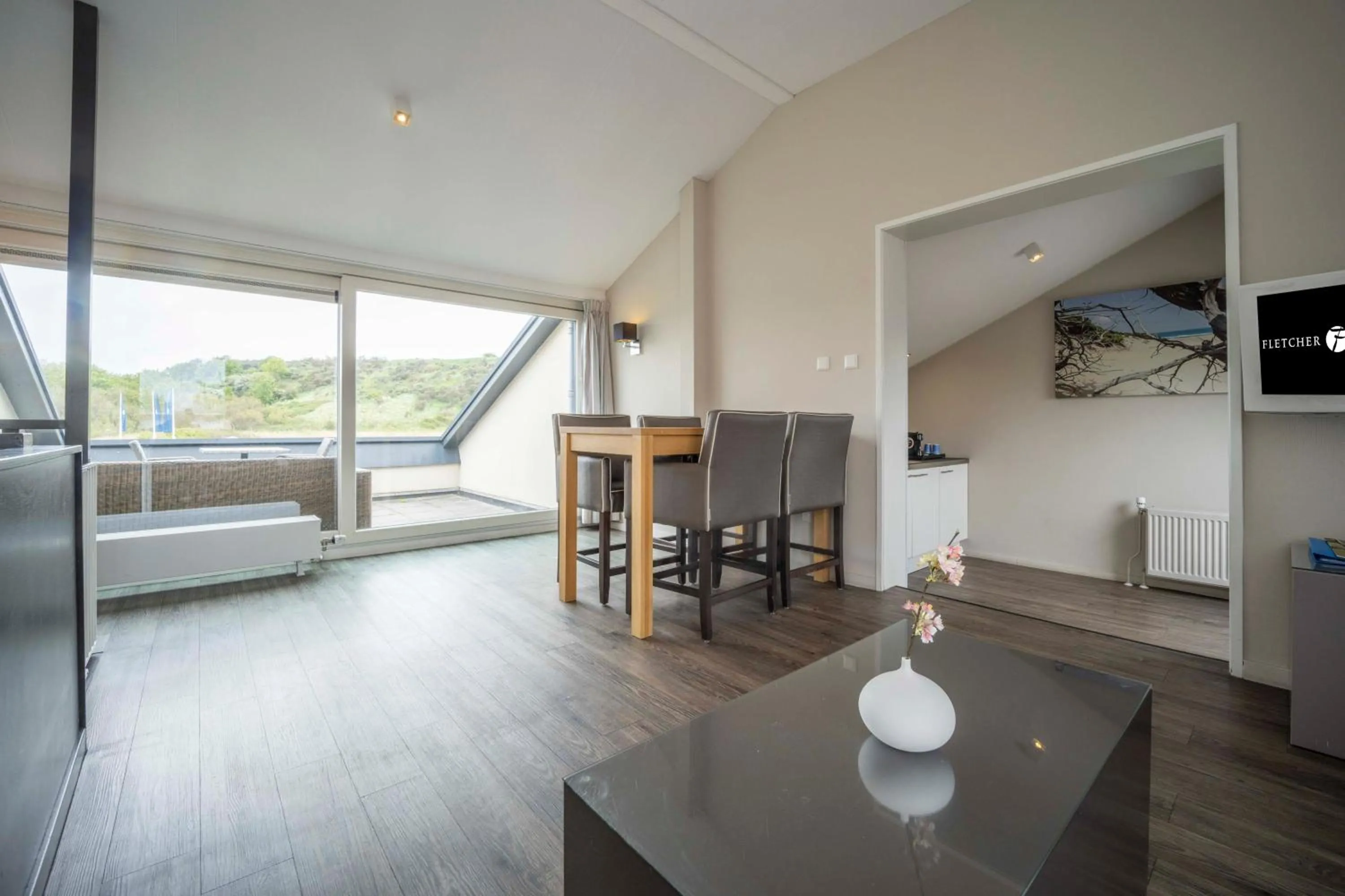 Photo of the whole room, Bed in Fletcher Zuiderduin Beachhotel