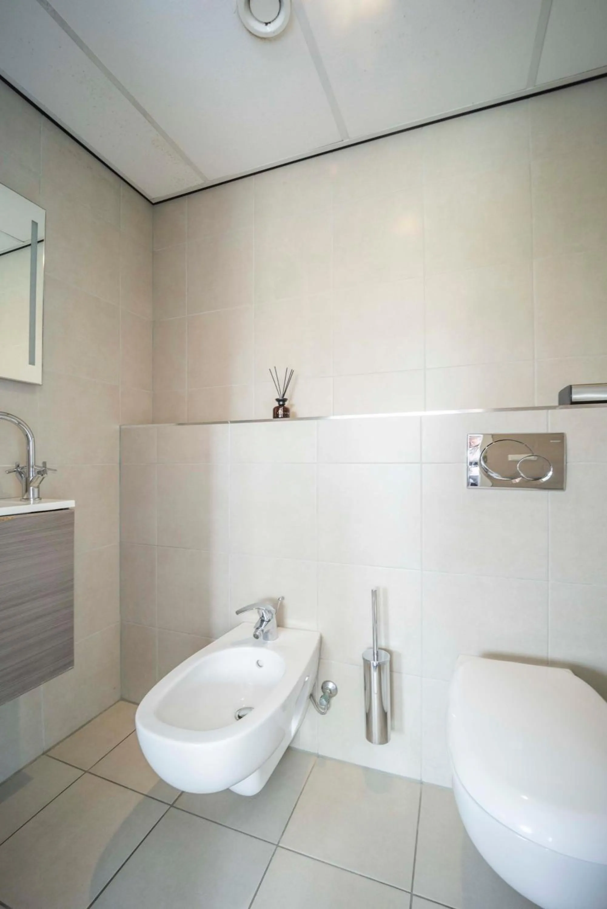 Shower in Fletcher Zuiderduin Beachhotel