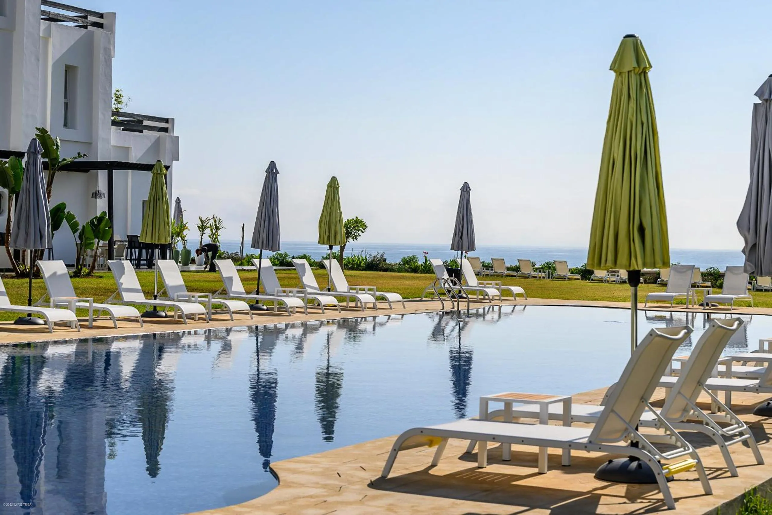 Swimming pool in PLAYA DEL PACHA Suites Hotel