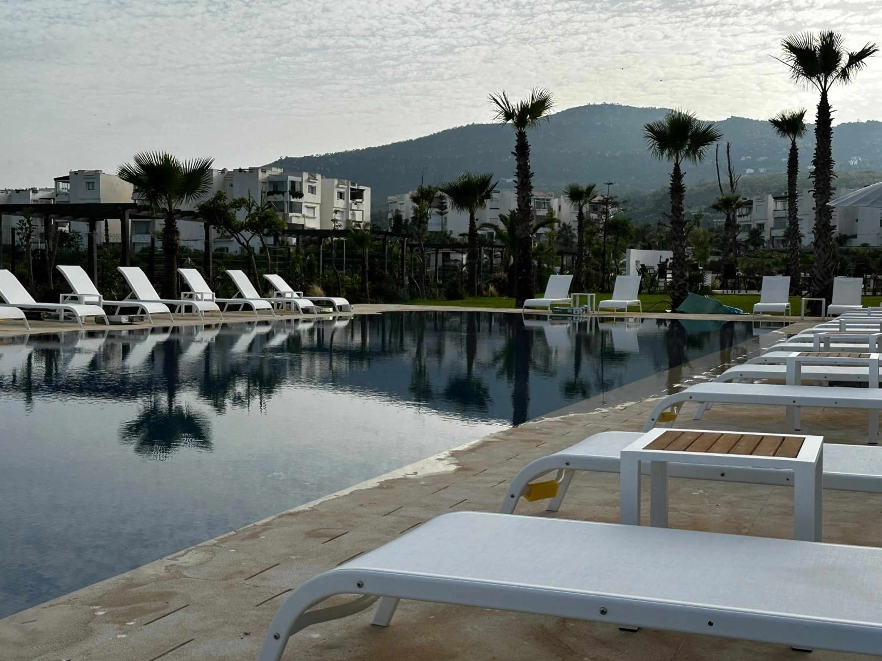 Swimming pool in PLAYA DEL PACHA Suites Hotel