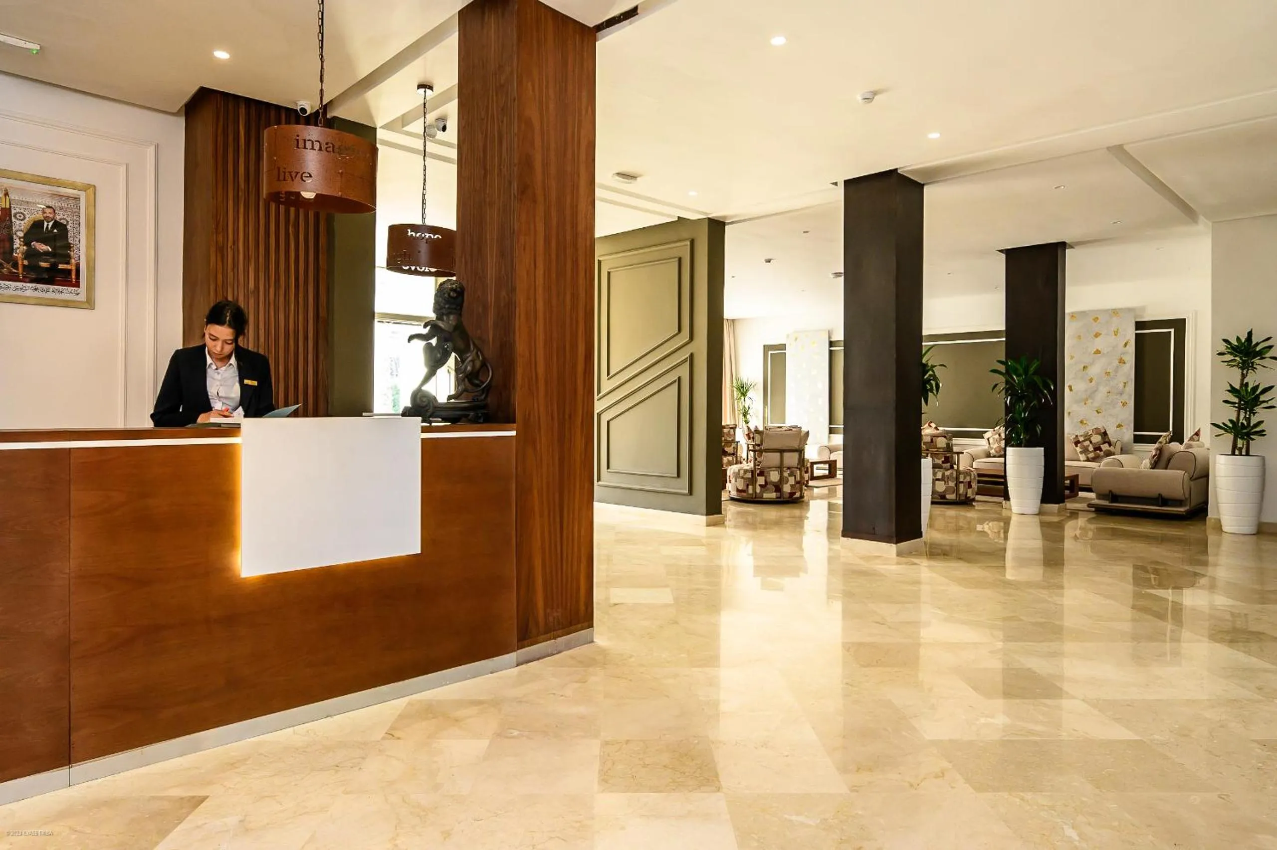 Lobby or reception in PLAYA DEL PACHA Suites Hotel