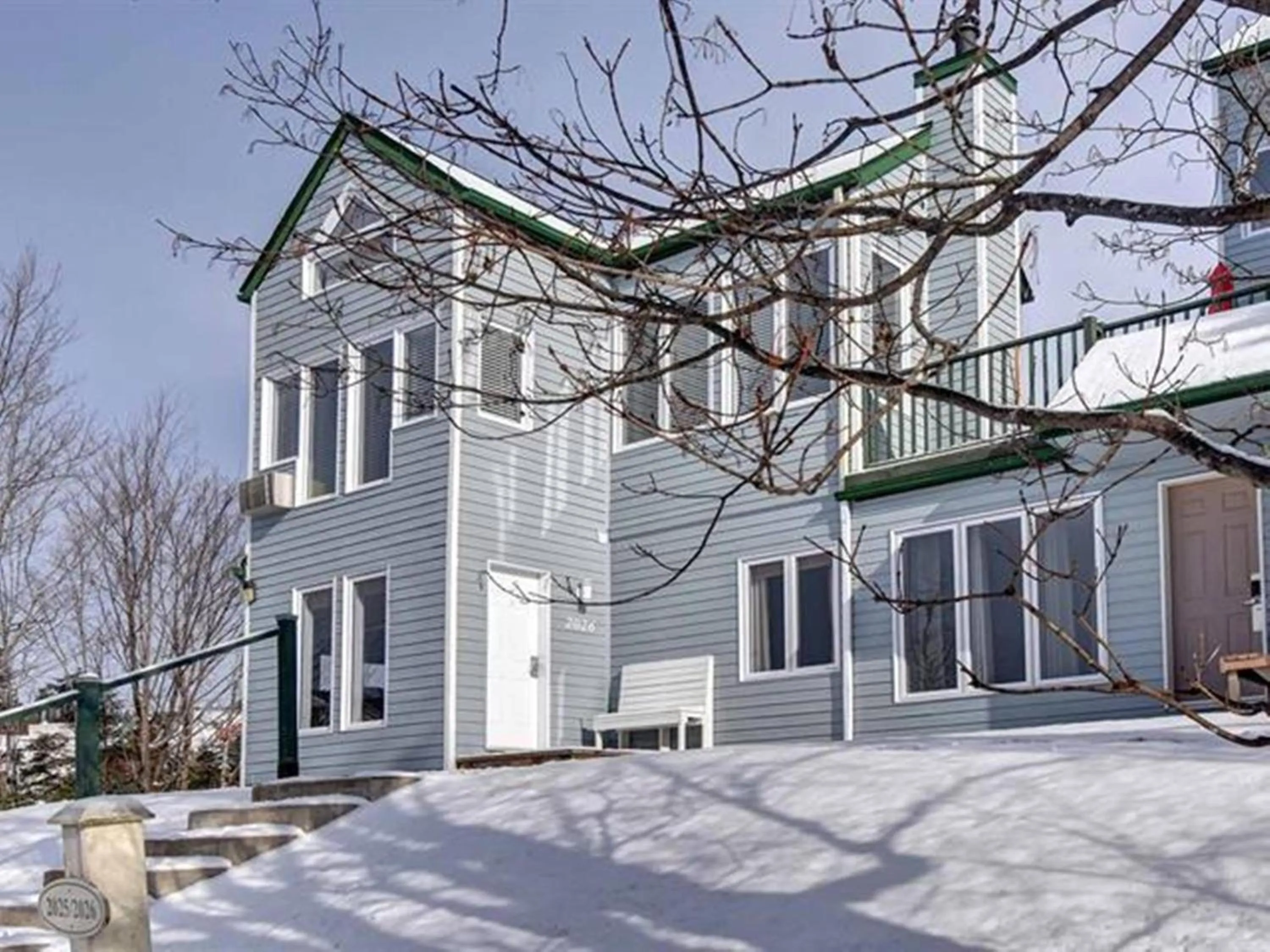 Property building in Bright Condo near the Lake by GLOBALSTAY