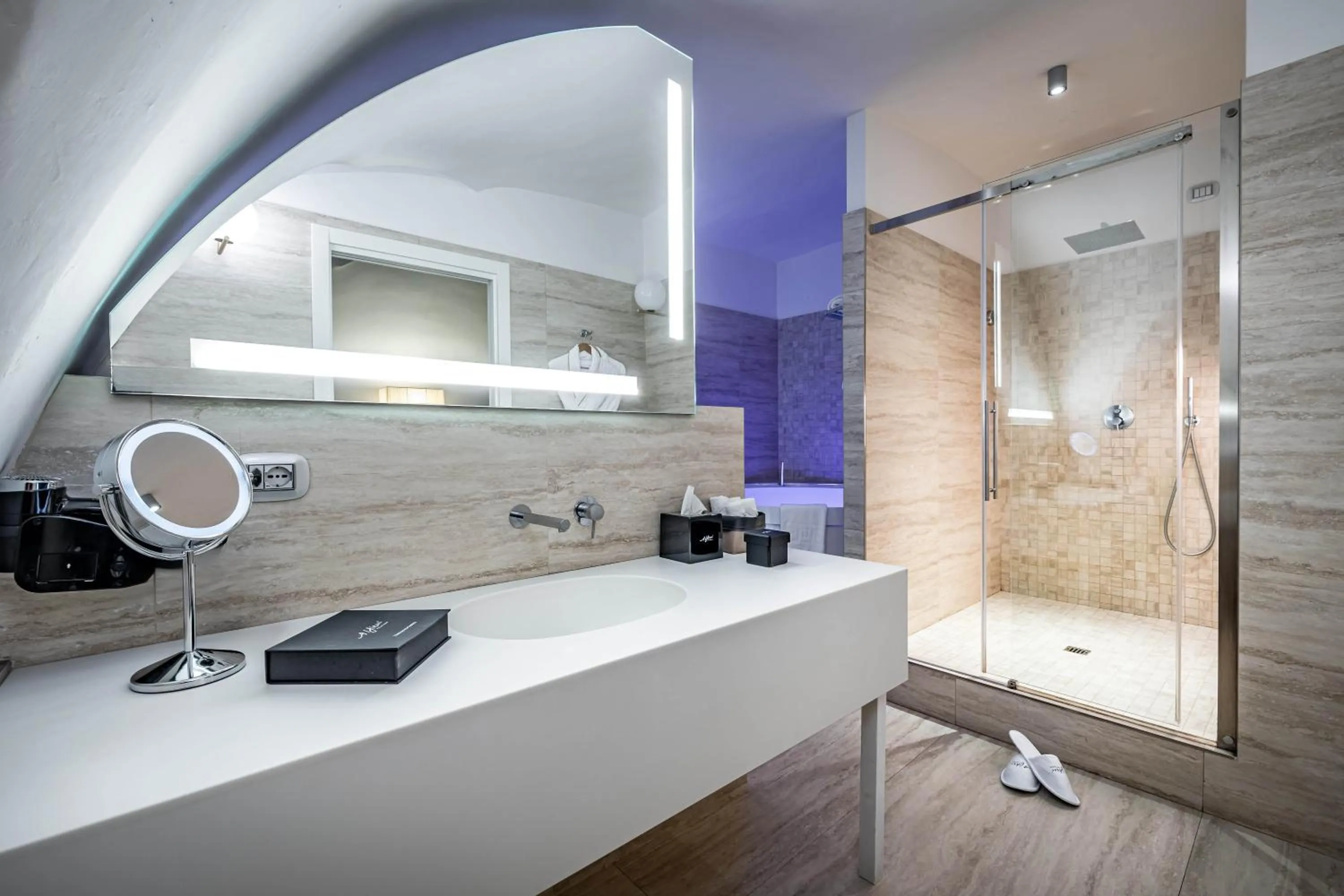 Bathroom in Palazzo Alfieri - Place of Charme