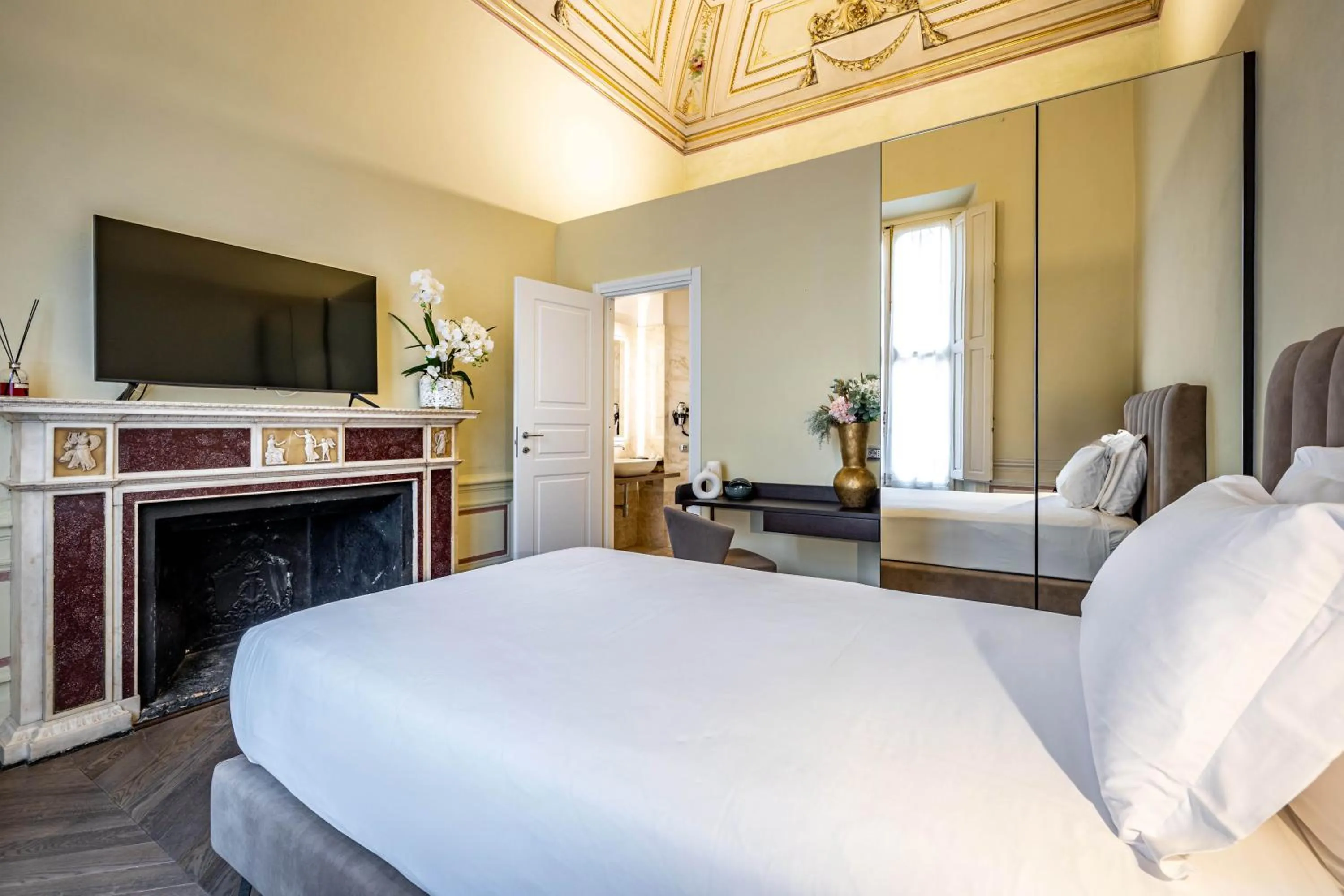 Classic Single Room - single occupancy in Palazzo Alfieri Residenza D'Epoca