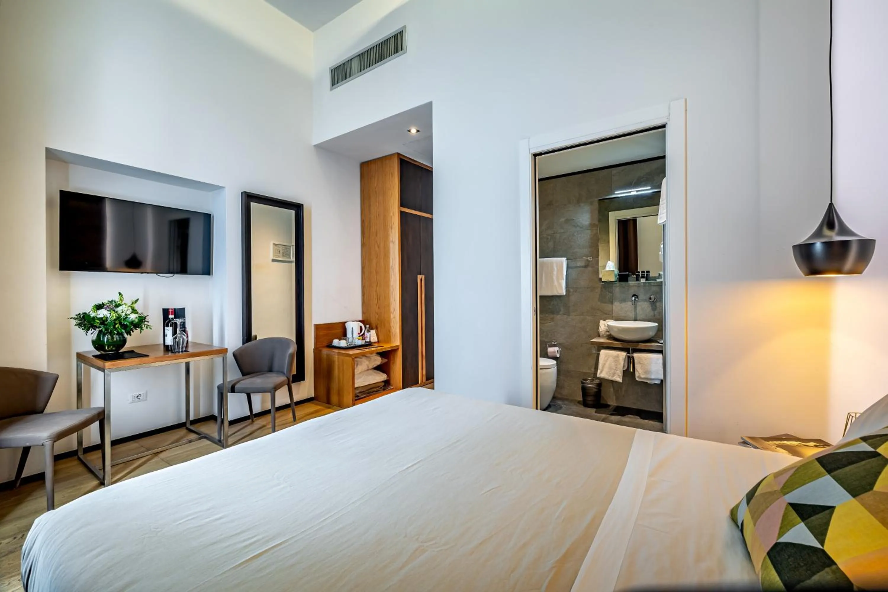 Bedroom, Bed in Palazzo Alfieri - Place of Charme