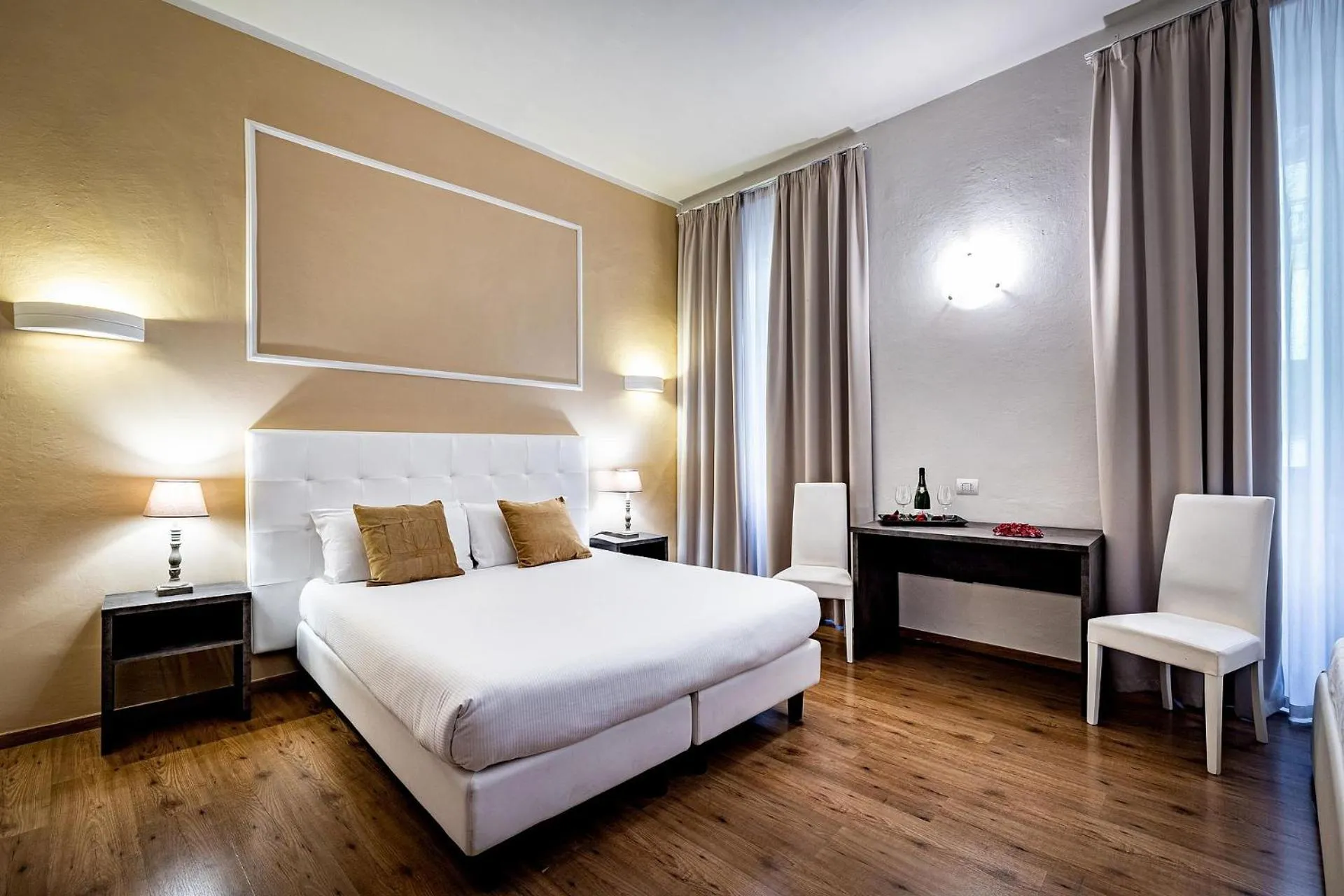 Photo of the whole room, Bed in B&B De Biffi