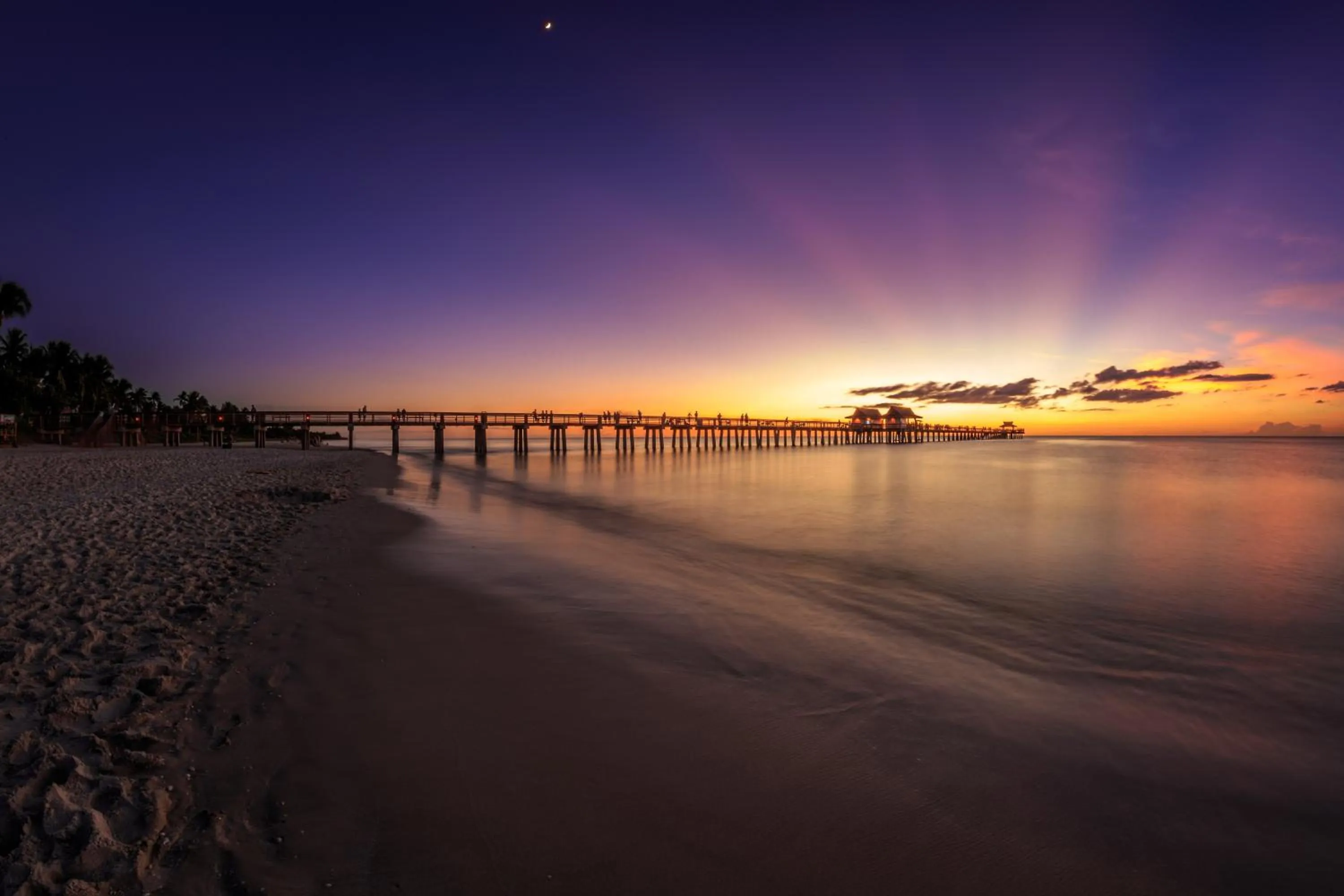 Sunset in Park Shore Resort