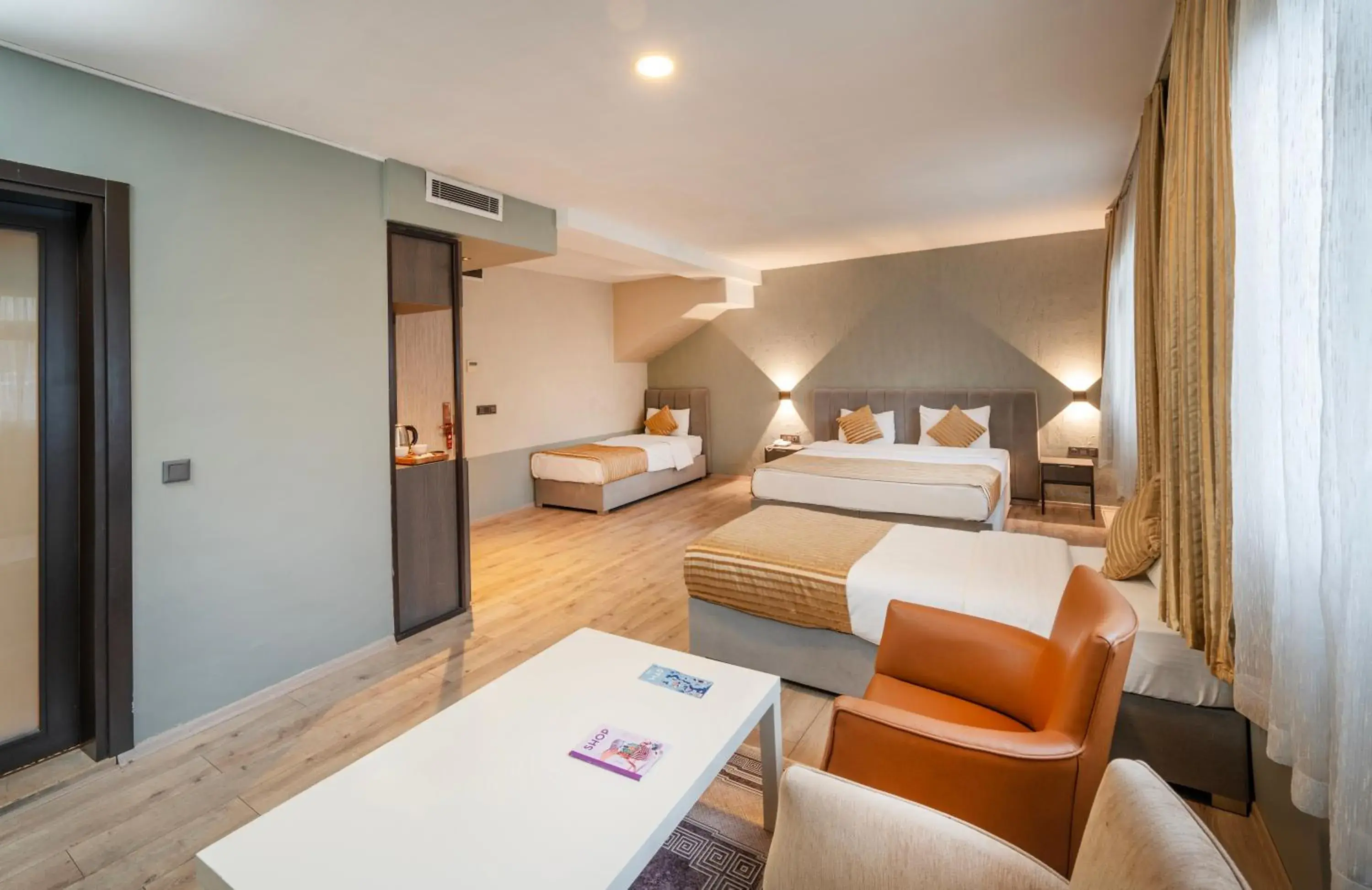 Twin Room - Disability Access in Orya Hotel Twin Room - Disability Access in Orya Hotel