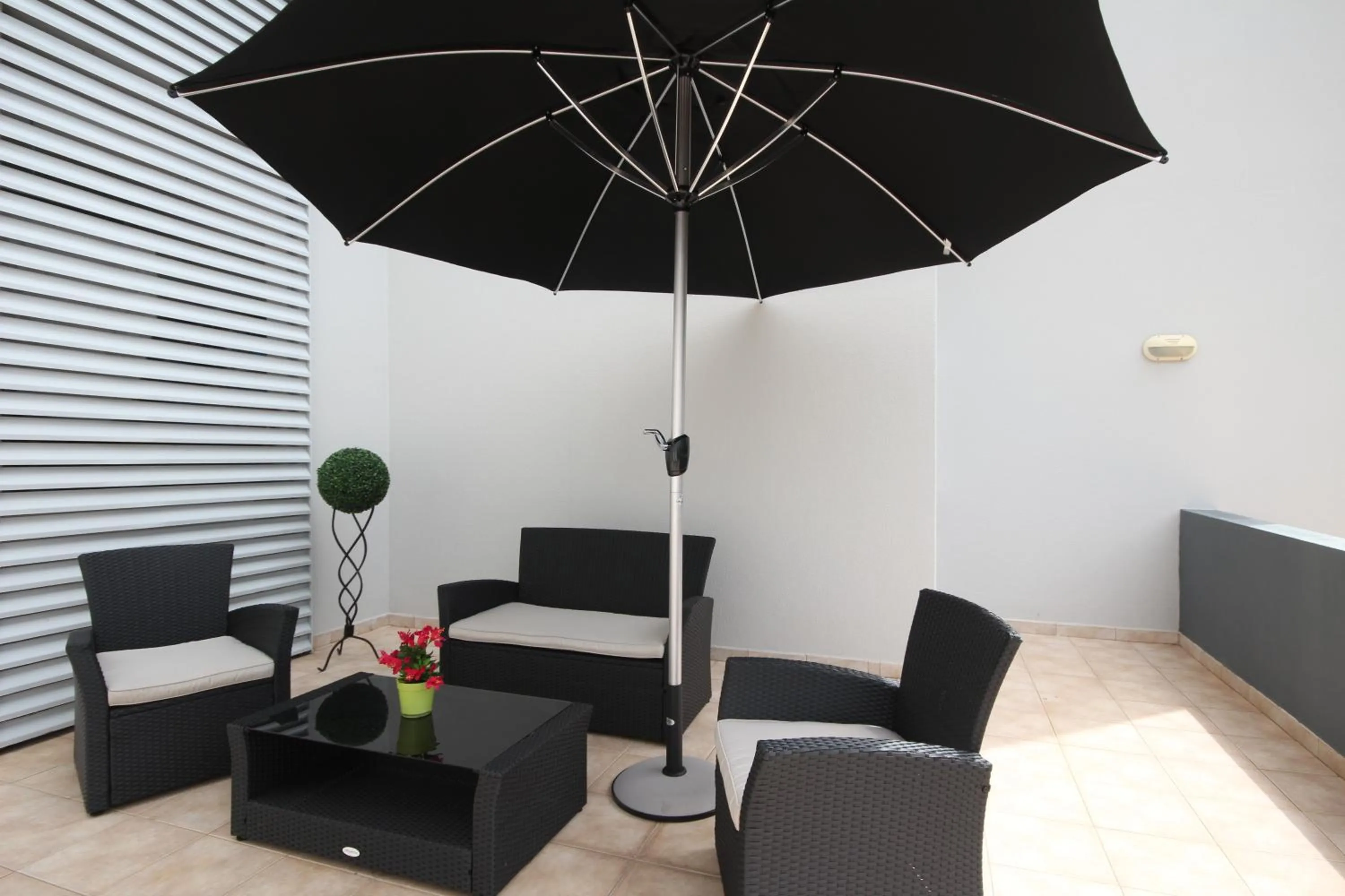 Balcony/Terrace in Achada I by An Island Apart