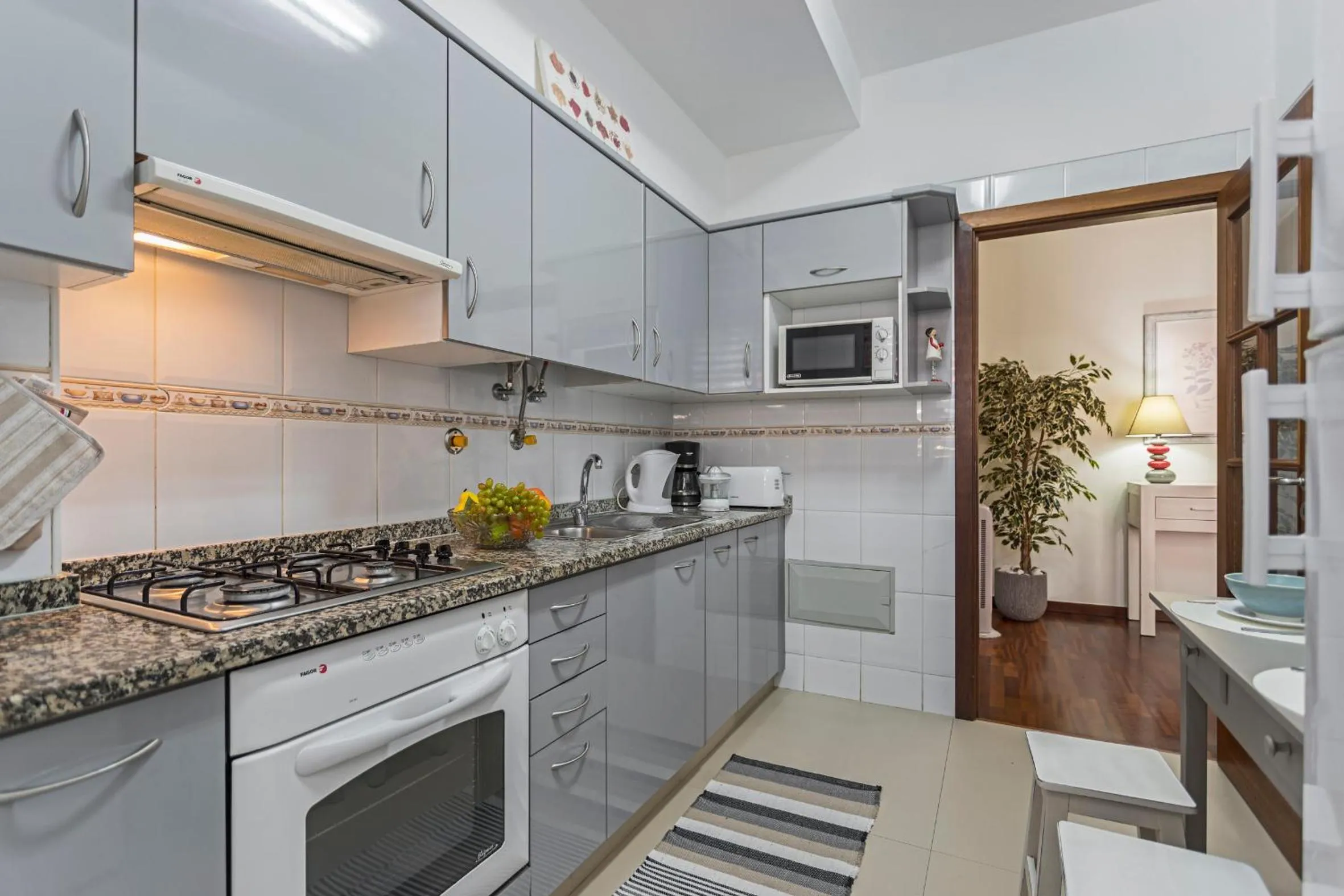 Coffee/tea facilities in Achada I by An Island Apart