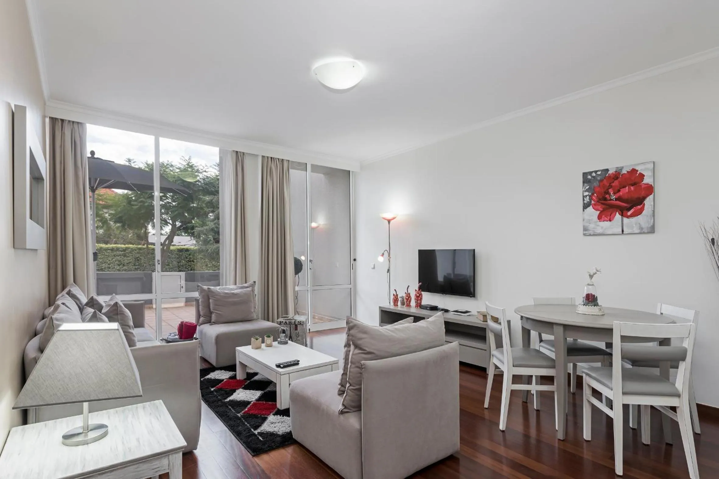 Balcony/Terrace in Achada I by An Island Apart