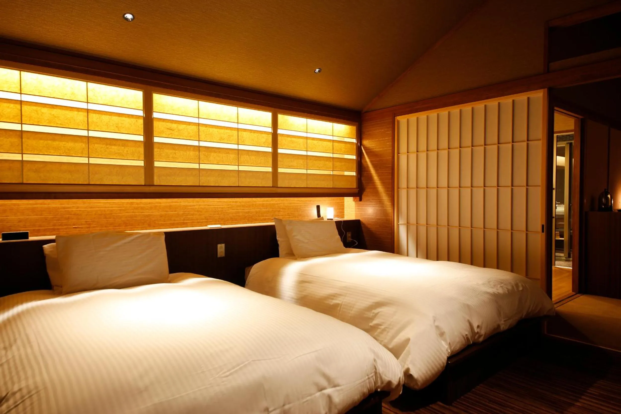 Food, Bed in Awaji Hamarikyu