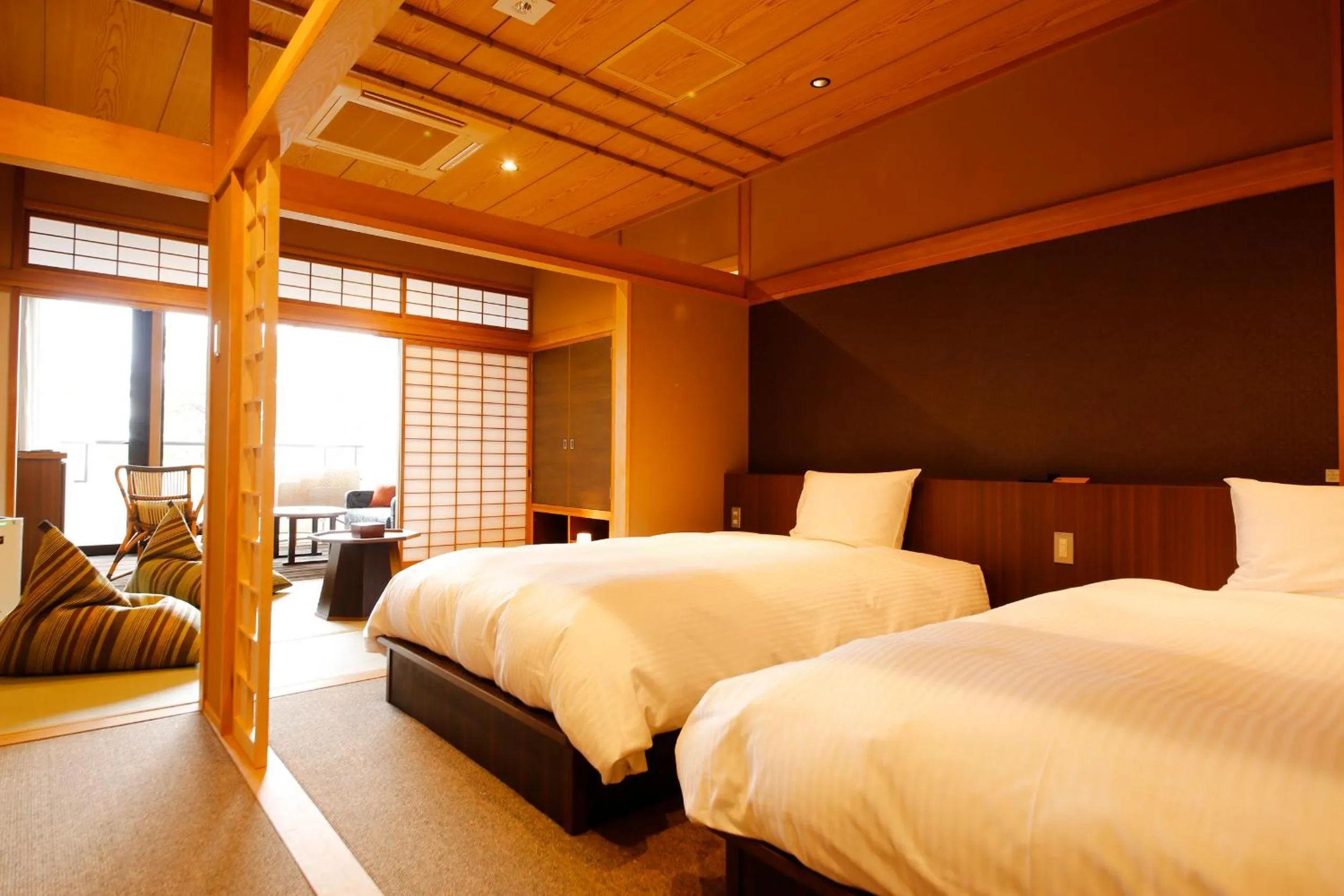 Photo of the whole room, Bed in Awaji Hamarikyu