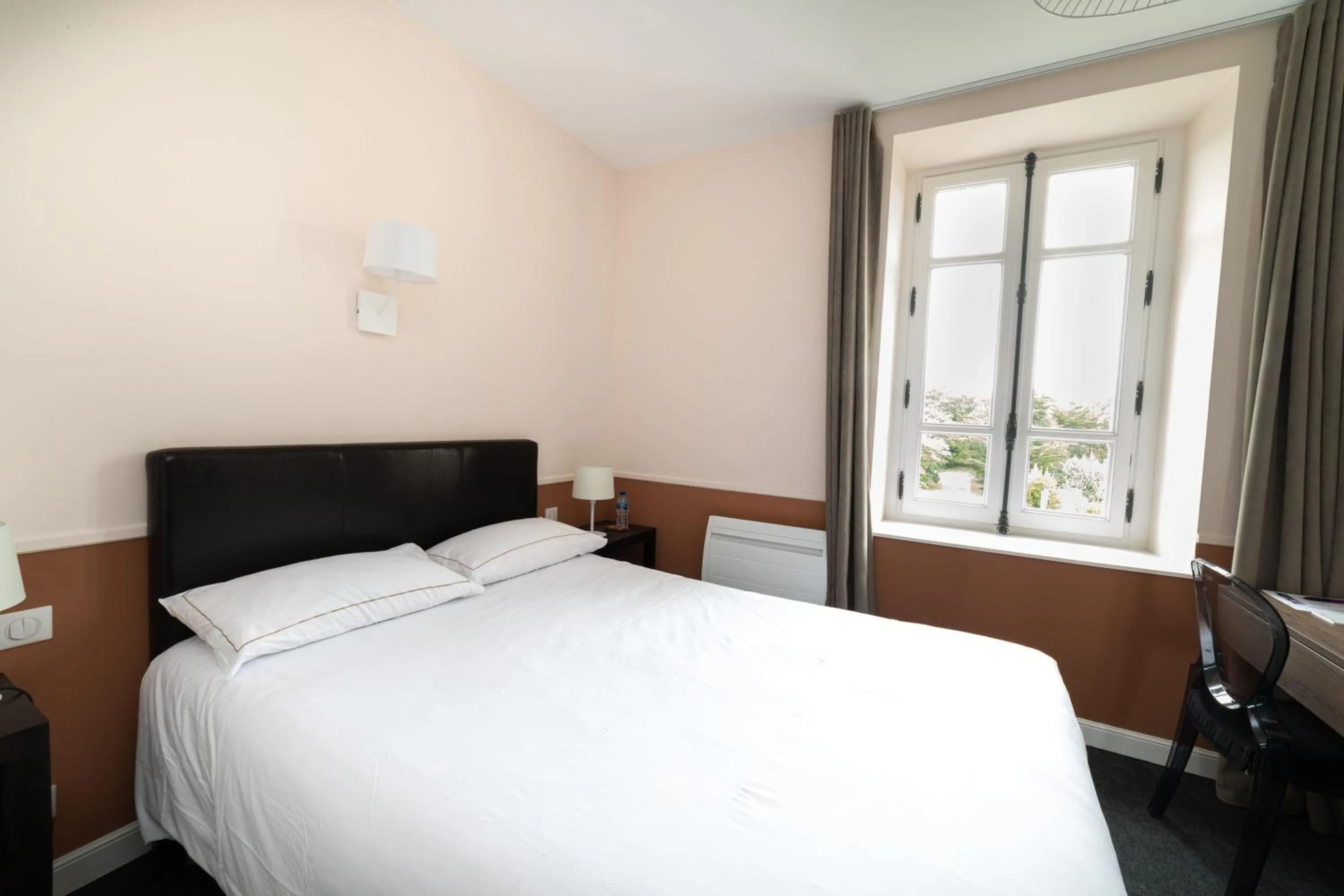 Bedroom, Bed in Domaine de La Gressière