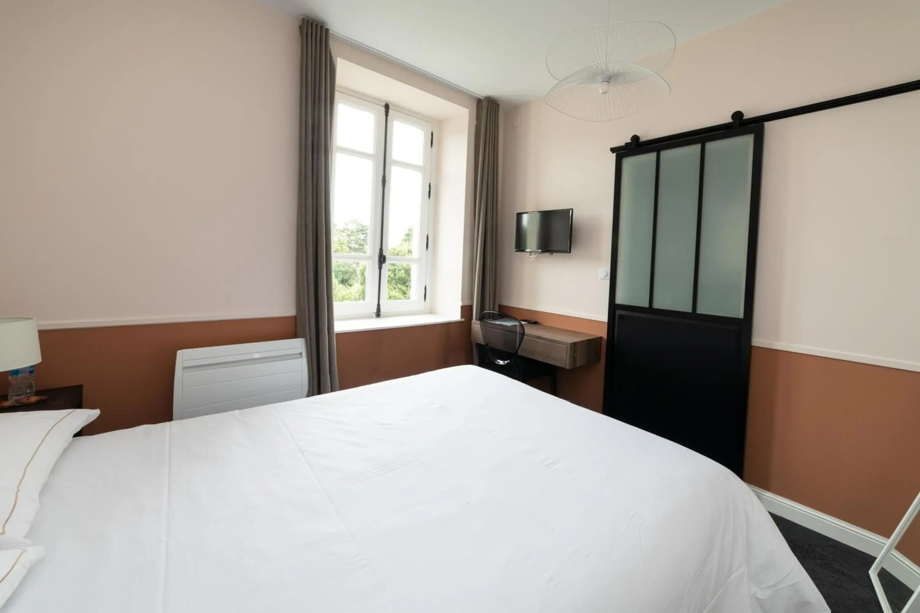 Economy Double Room in Domaine de La Gressière Economy Double Room in Domaine de La Gressière
