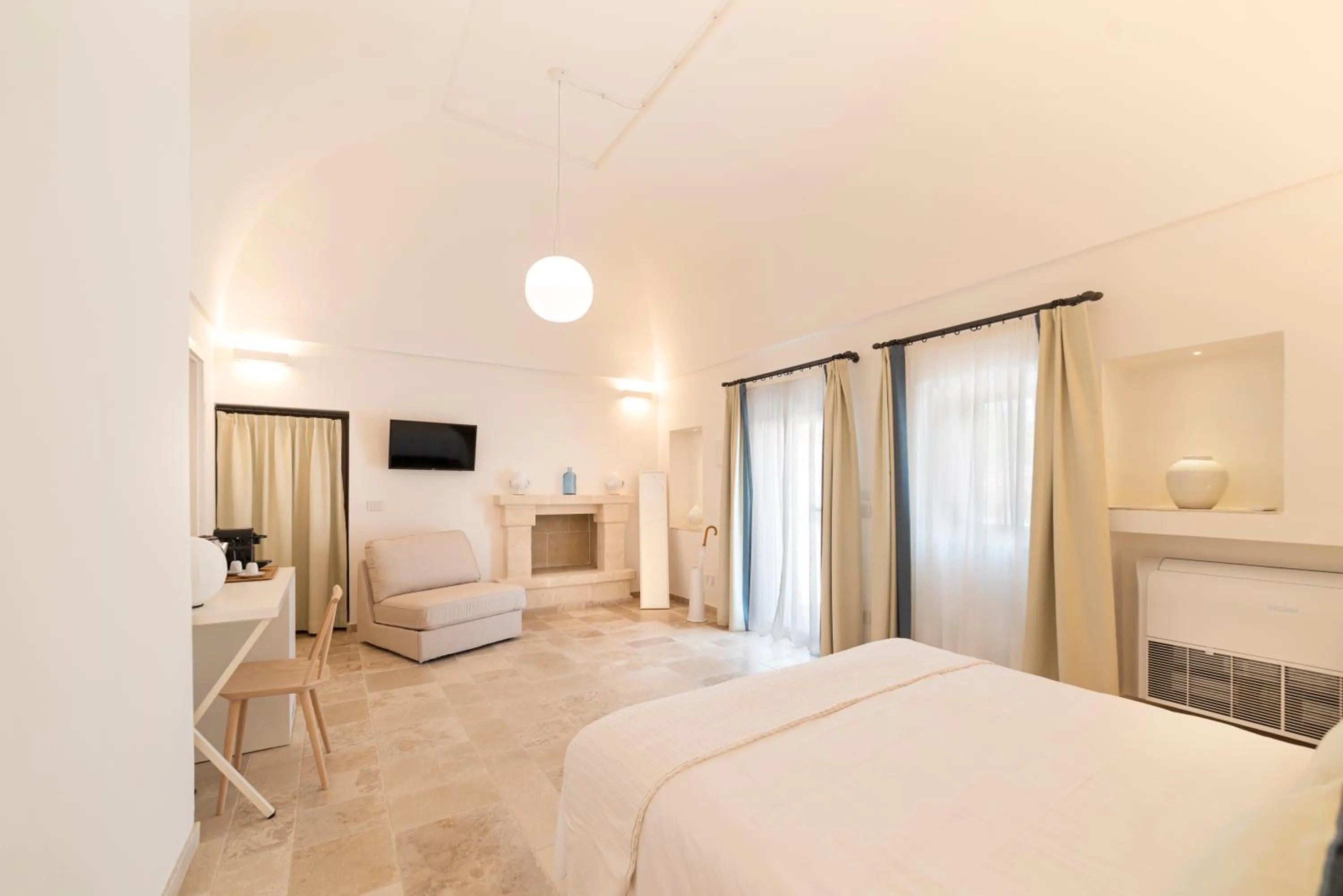 Photo of the whole room, Bed in Masseria San Nicola Savelletri - B&B