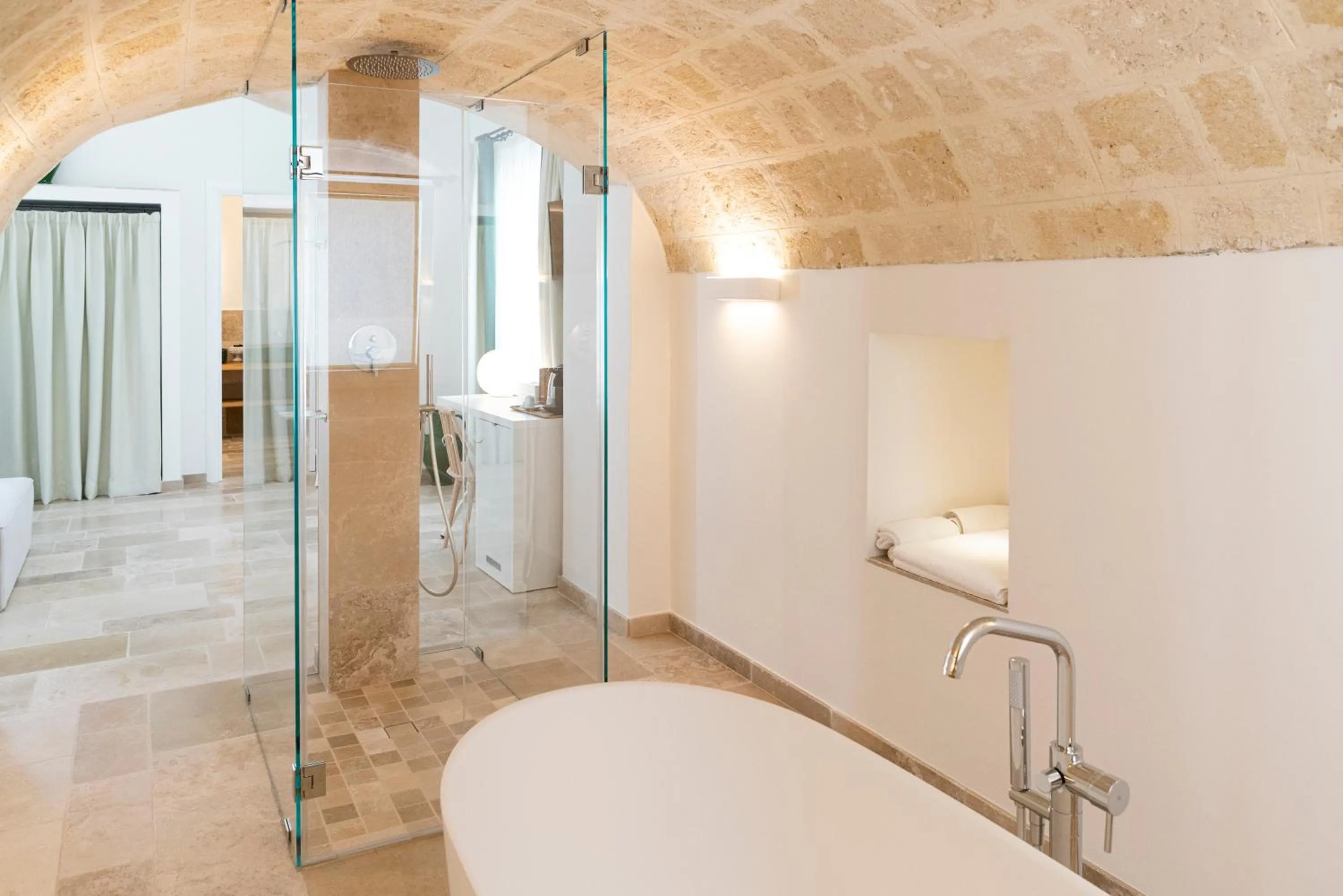 Shower in Masseria San Nicola Savelletri - B&B