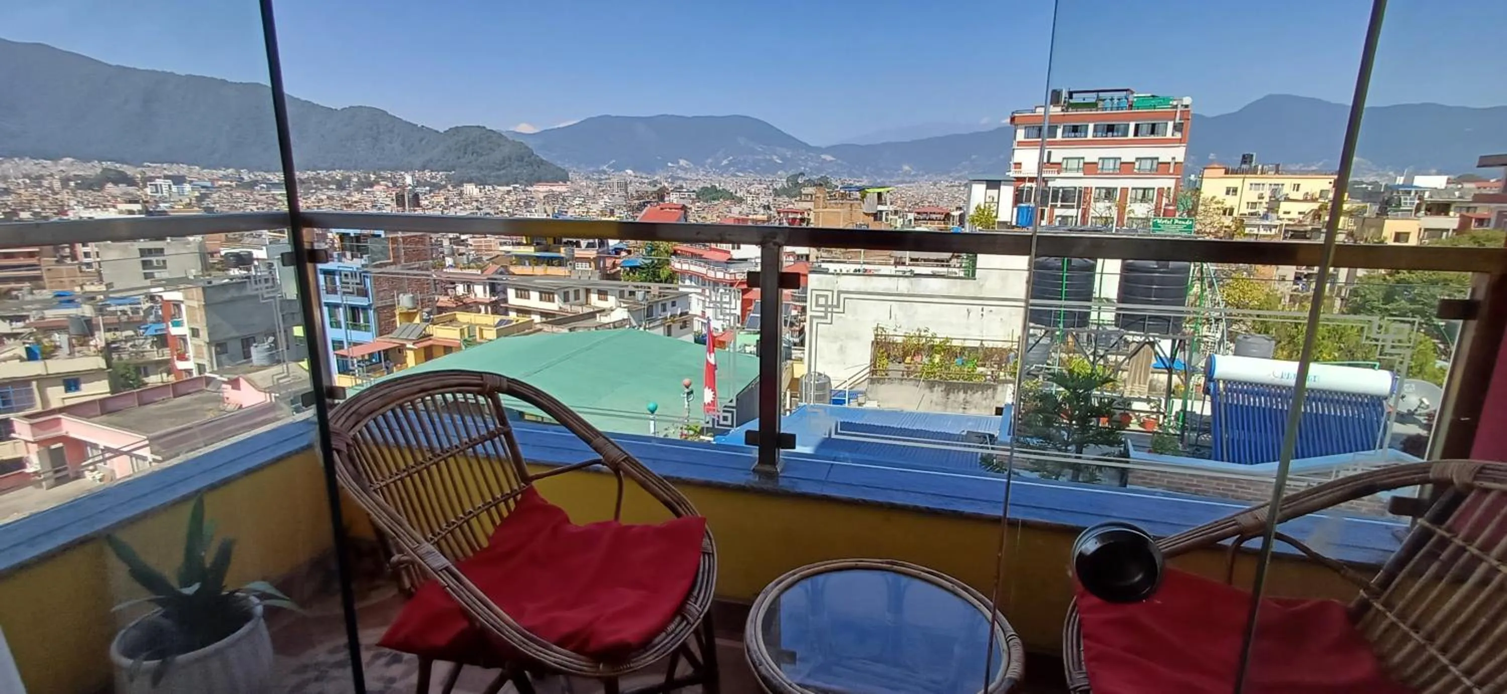 Day in Hotel Yakroo Manang