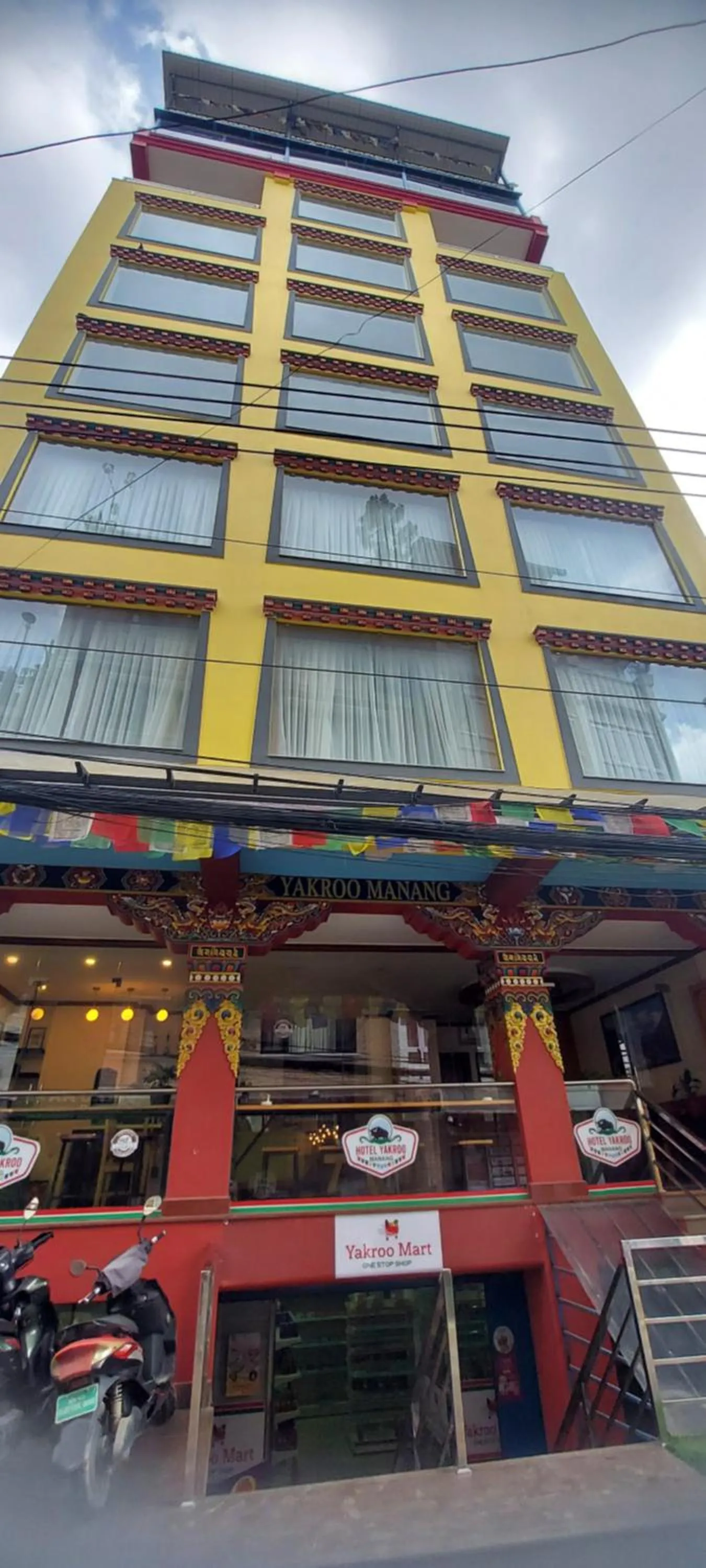 Property building in Hotel Yakroo Manang