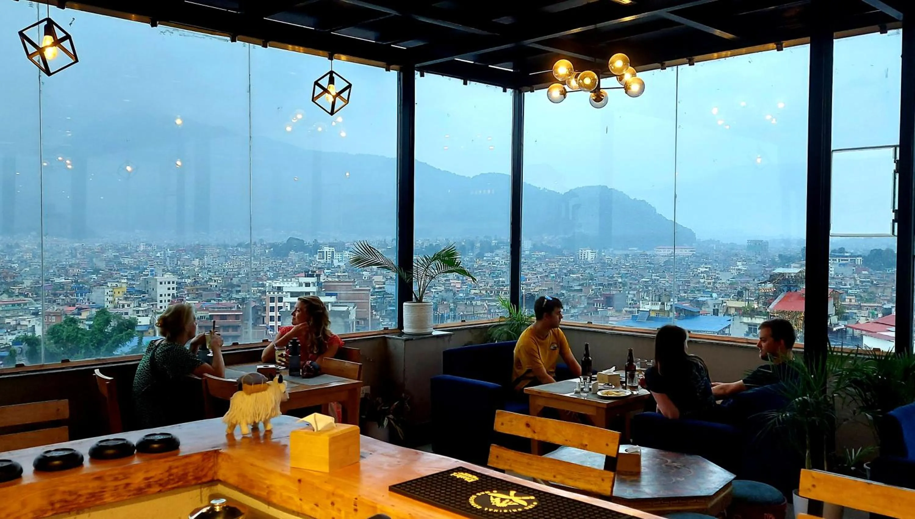 Restaurant/places to eat in Hotel Yakroo Manang