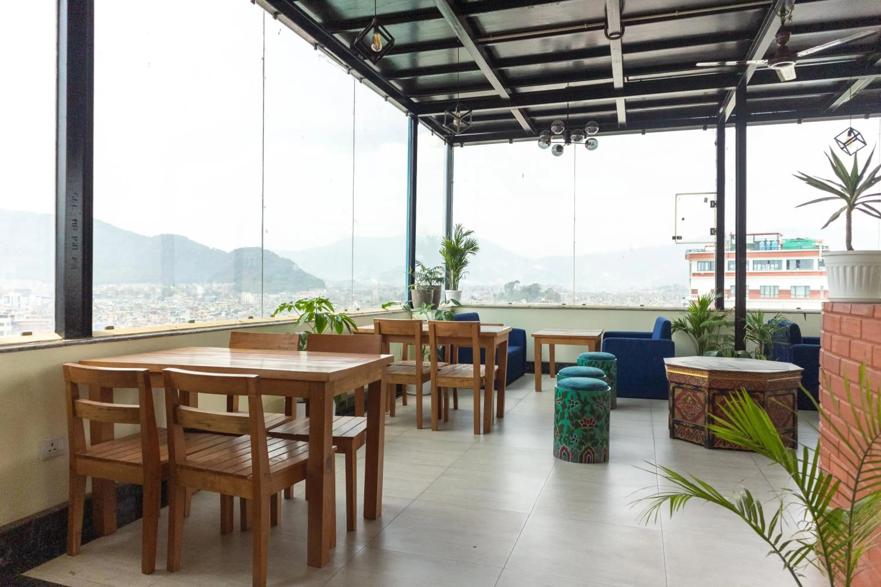 Restaurant/places to eat in Hotel Yakroo Manang