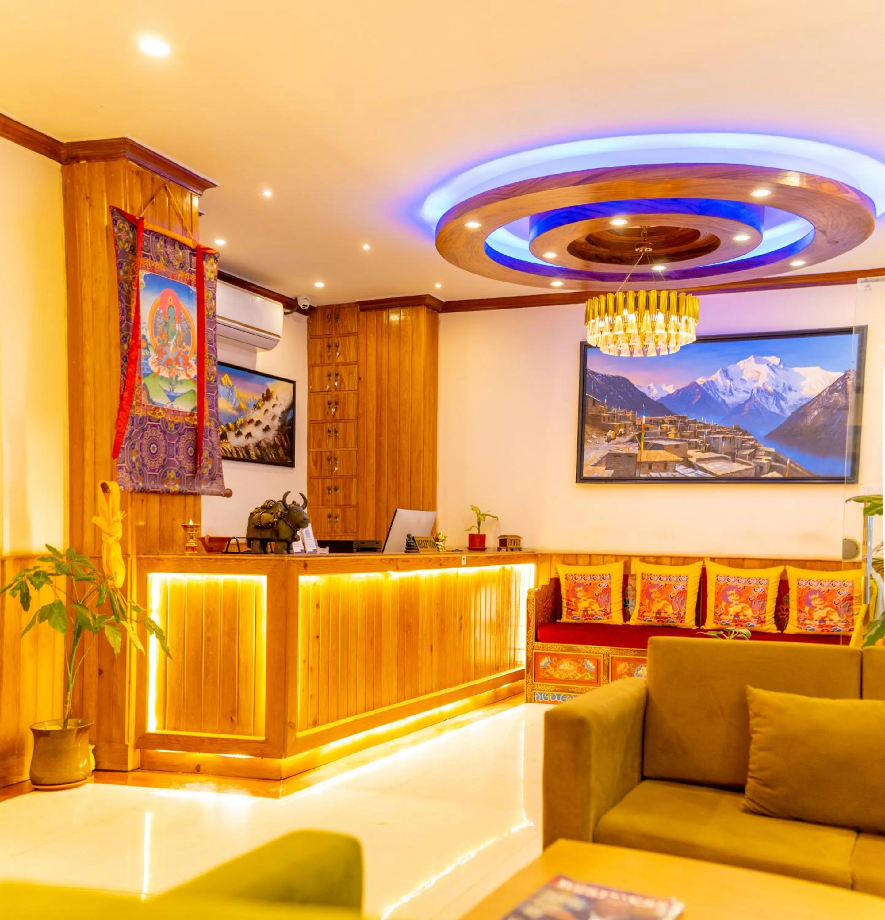 Lobby or reception in Hotel Yakroo Manang