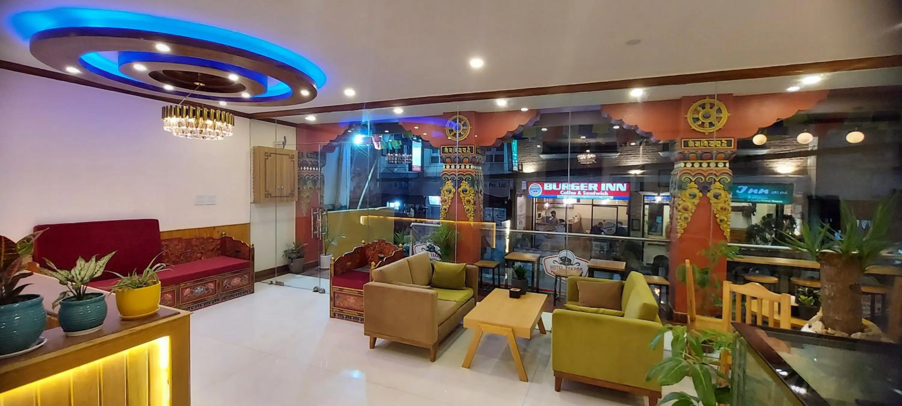 Lobby or reception in Hotel Yakroo Manang