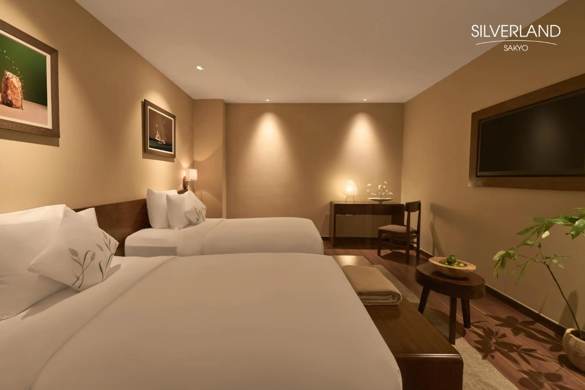 Bedroom, Bed in Silverland Sakyo Hotel