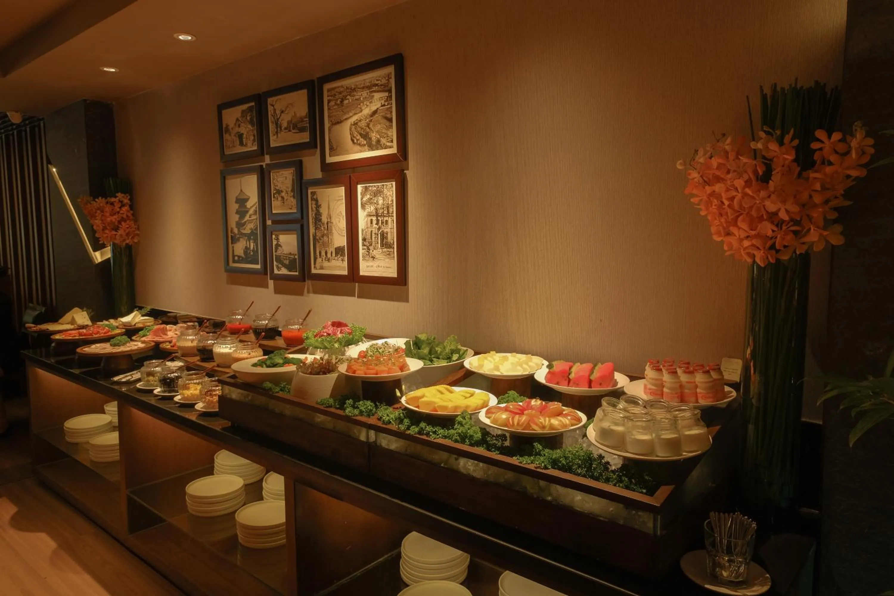 Food and drinks in Silverland Sakyo Hotel