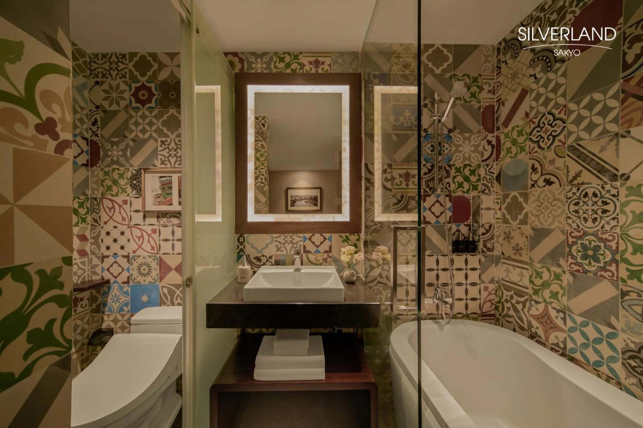 Toilet in Silverland Sakyo Hotel