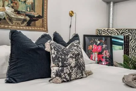 The Pastel I Closest Available Airbnb To Stampede