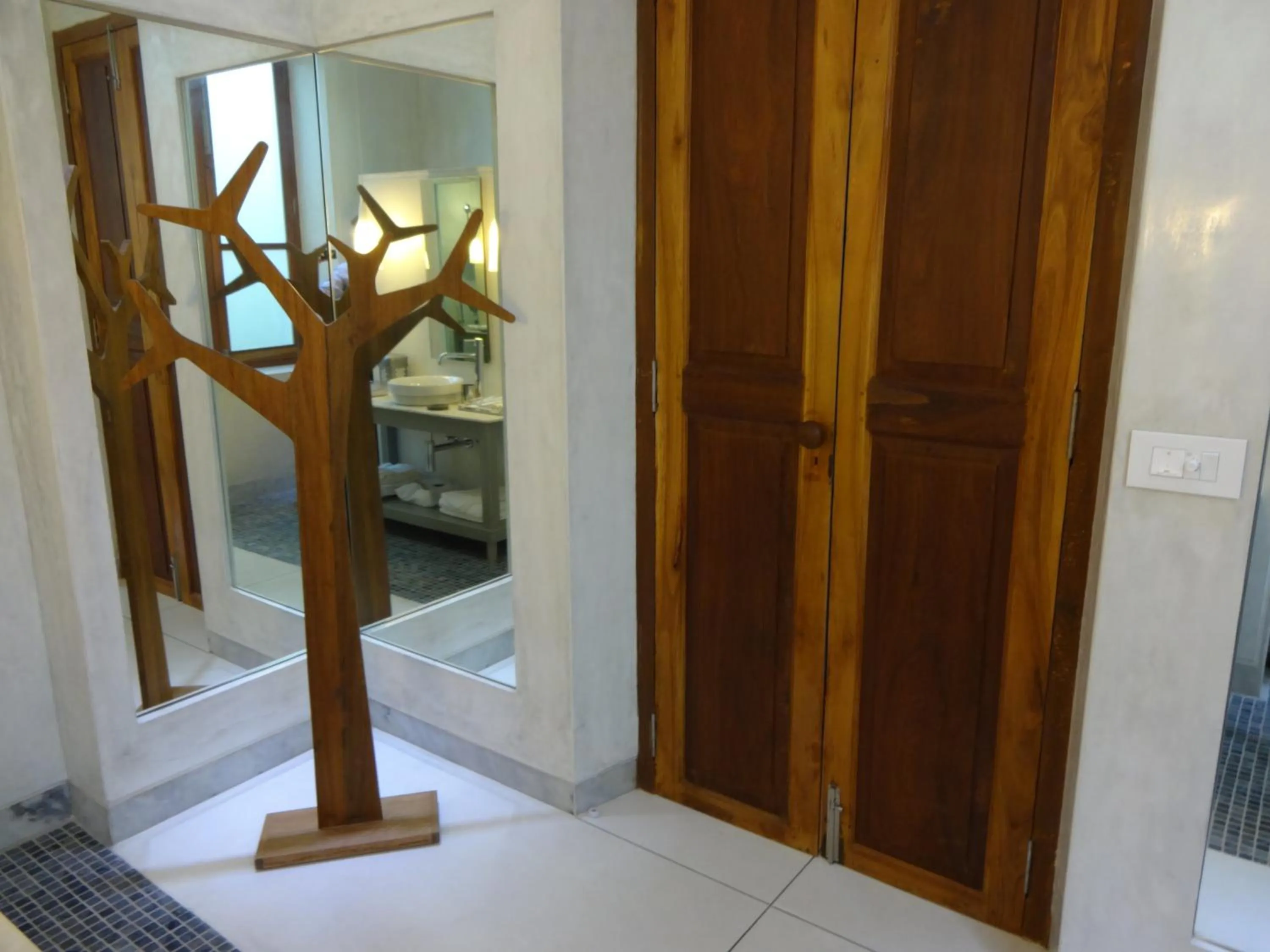 Decorative detail in La Villa