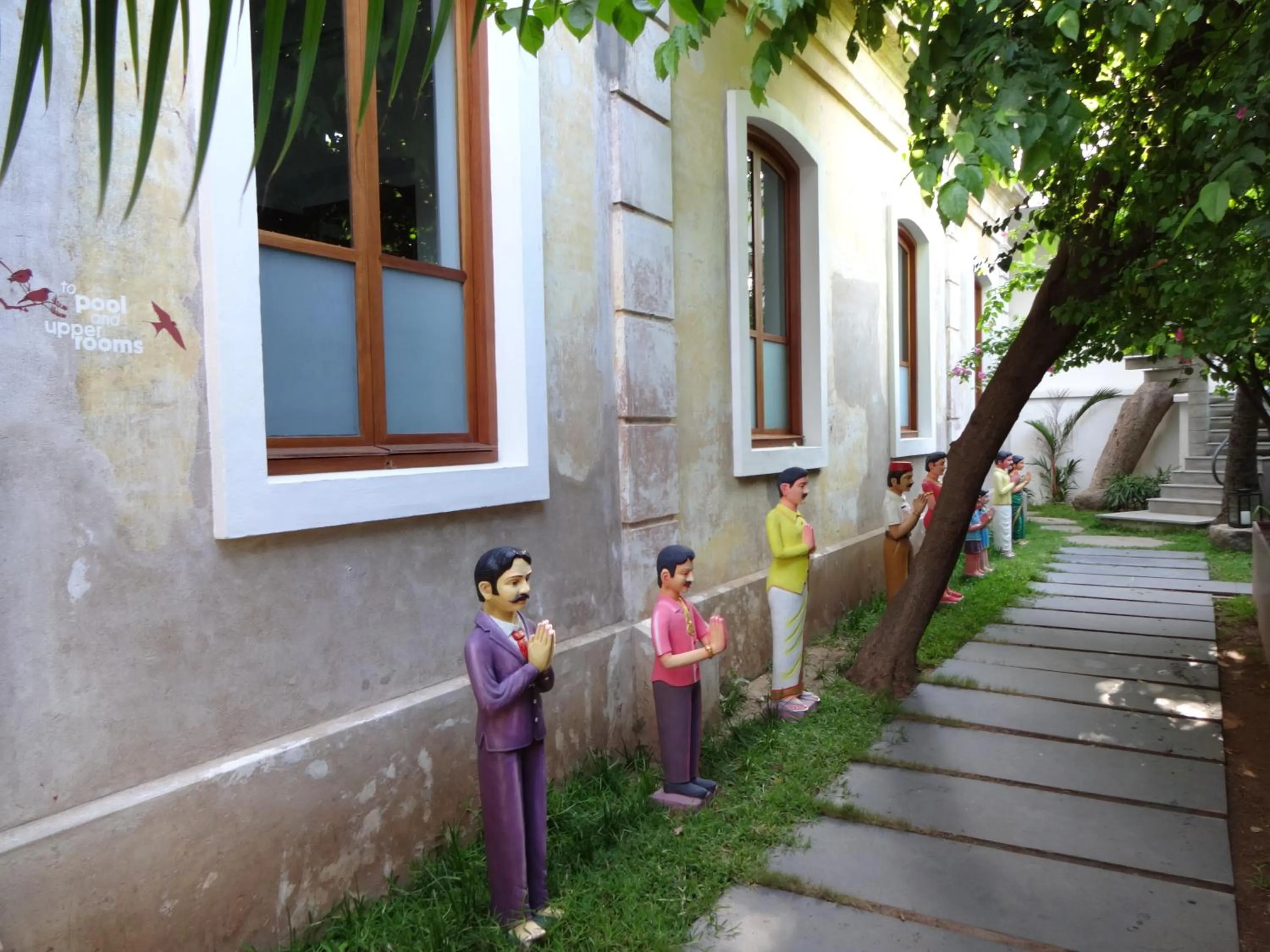 Area and facilities in La Villa