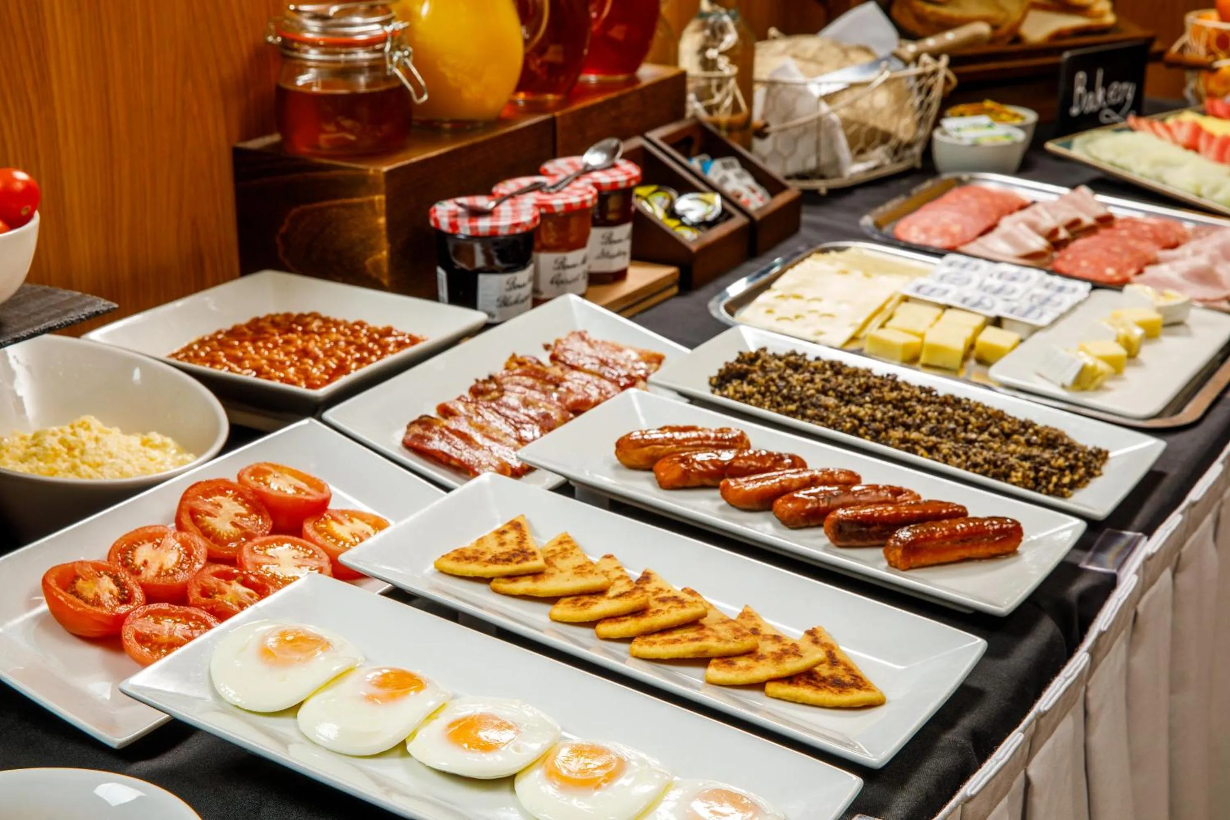 Breakfast in Mercure Glasgow City Hotel