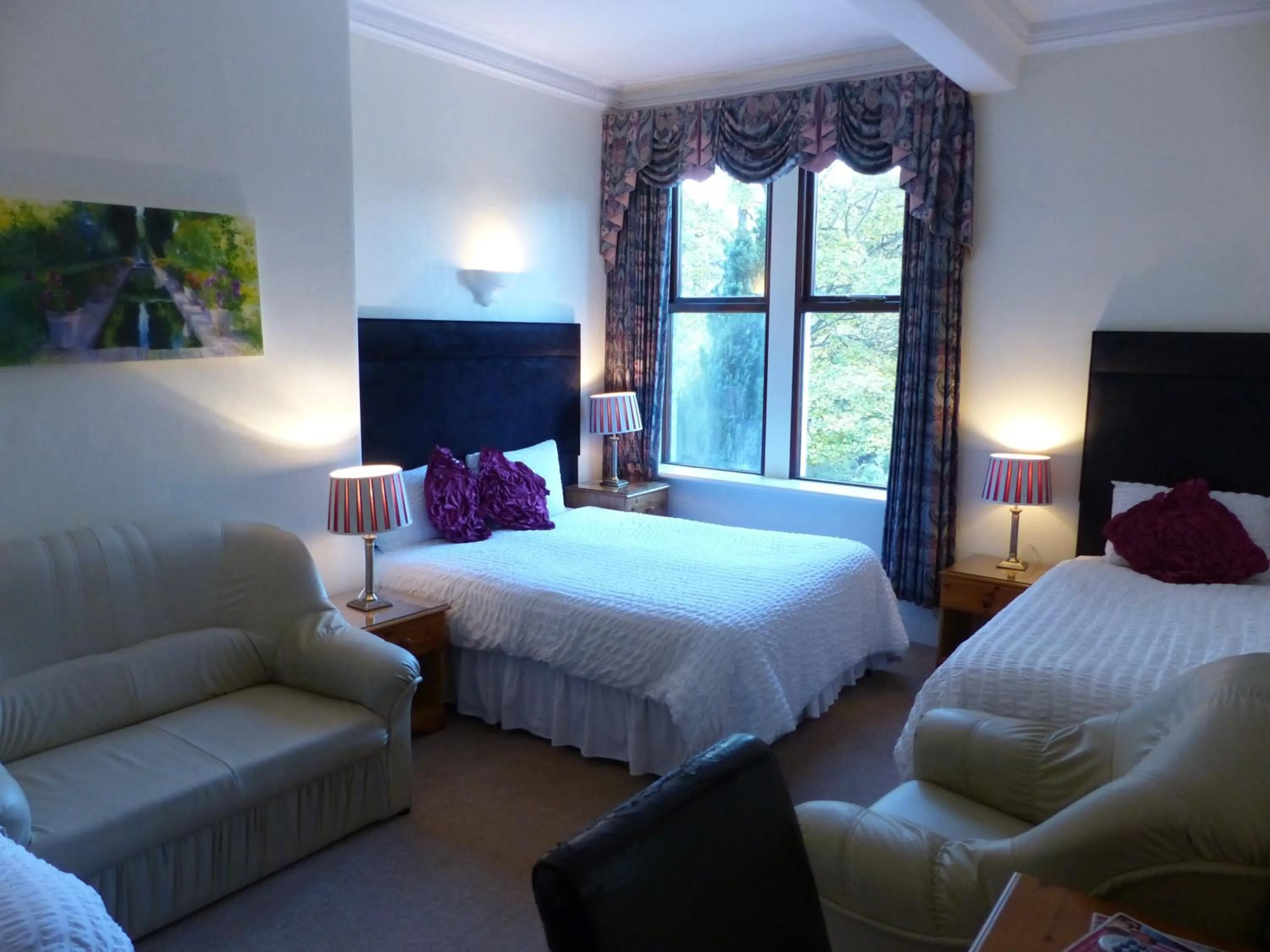 Bedroom, Bed in Ilkley Riverside Hotel