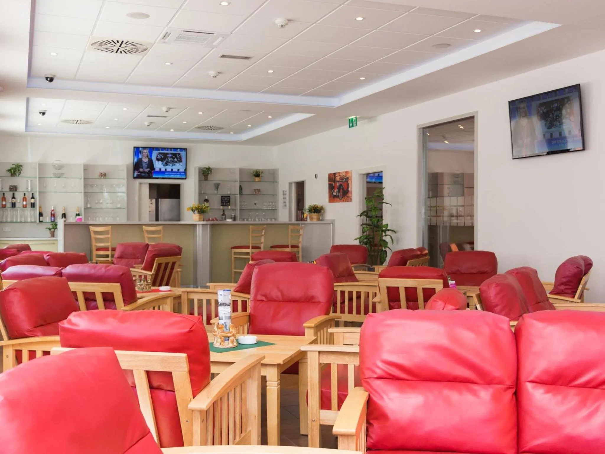 Lounge or bar in WinRooms "hotel&apartments"